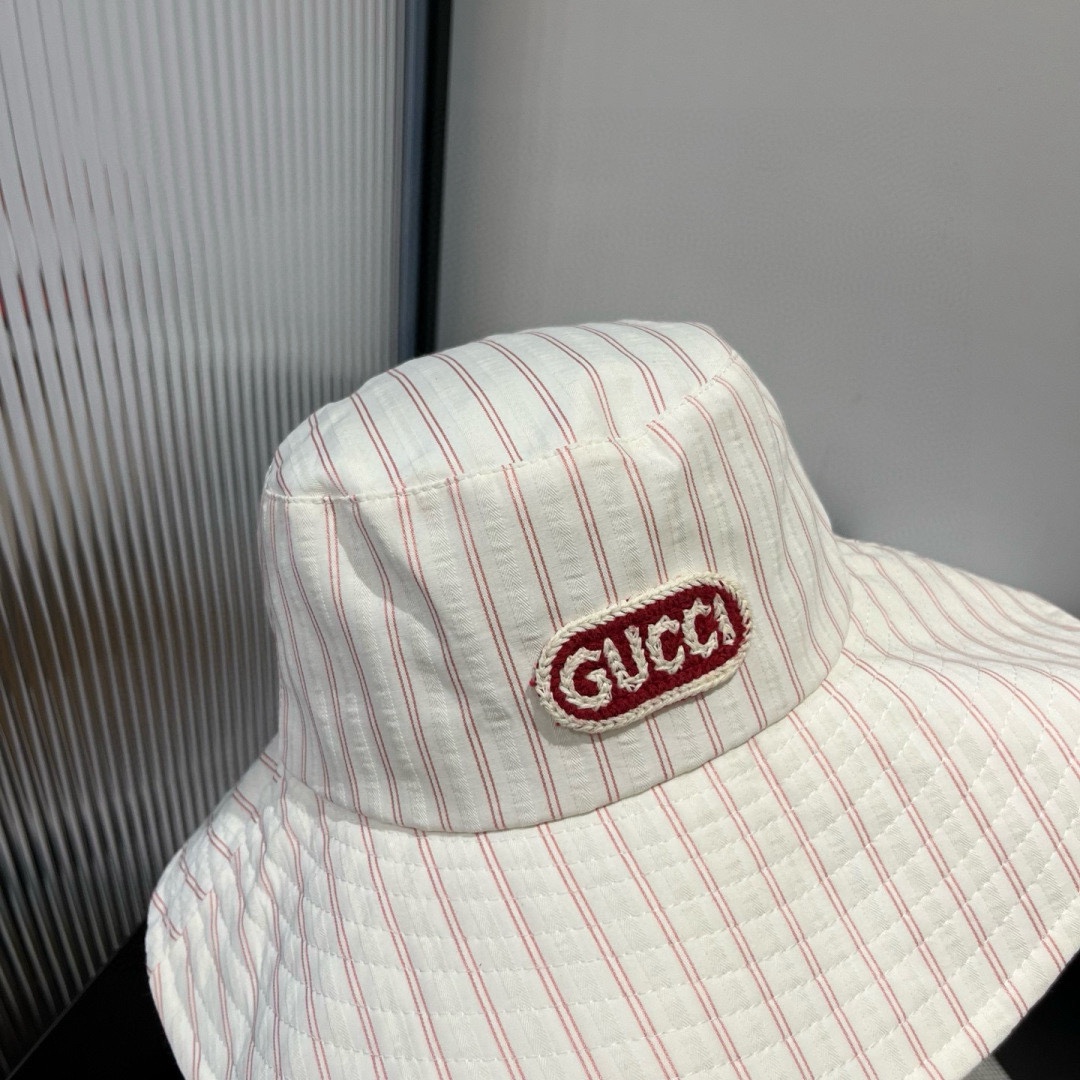 Gucci一比一條紋拼布漁夫帽 男女款紅線LOGO夏日寬簷帽|超A仿原單精品圖片 14 Gucci一比一條紋拼布漁夫帽 男女款紅線LOGO夏日寬簷帽|歐美奢侈品精品推薦