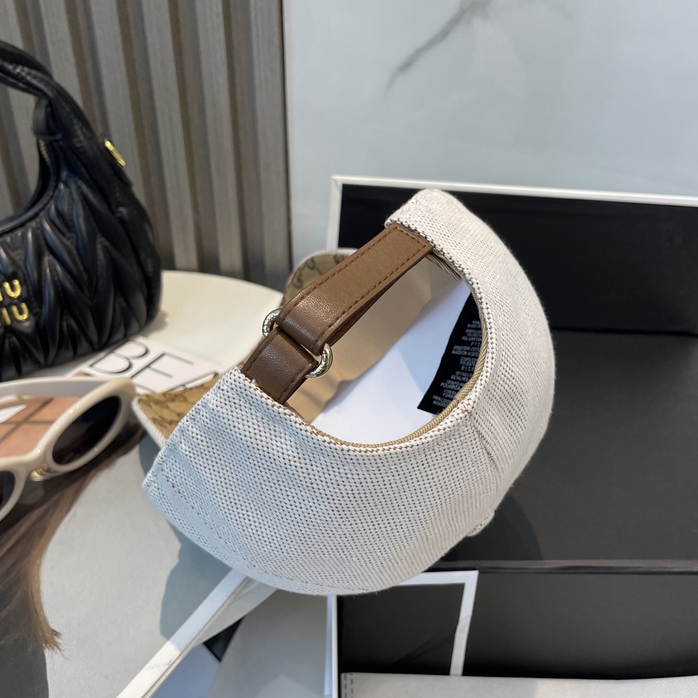 Gucci精品仿製棒球帽 男女款米白經典字樣帽款 夏日百搭首選|超A仿原單精品圖片 13 Gucci精品仿製棒球帽 男女款米白經典字樣帽款 夏日百搭首選|歐美奢侈品精品推薦