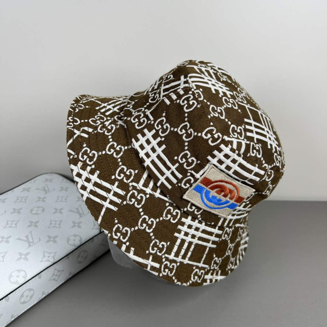 Gucci 原單雙色棋盤GG圖騰帽 百搭街頭休閒漁夫帽|超A仿原單精品圖片 14 Gucci 原單雙色棋盤GG圖騰帽 百搭街頭休閒漁夫帽|歐美奢侈品精品推薦