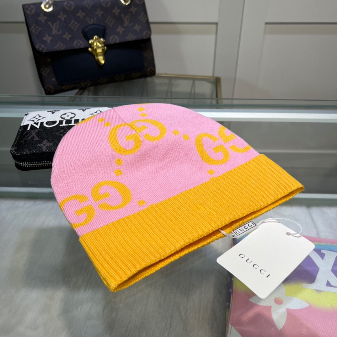 Gucci精品仿製 GG大LOGO針織帽 五色撞色設計新潮街拍款|超A仿原單精品圖片 6 Gucci精品仿製 GG大LOGO針織帽 五色撞色設計新潮街拍款|歐美奢侈品精品推薦