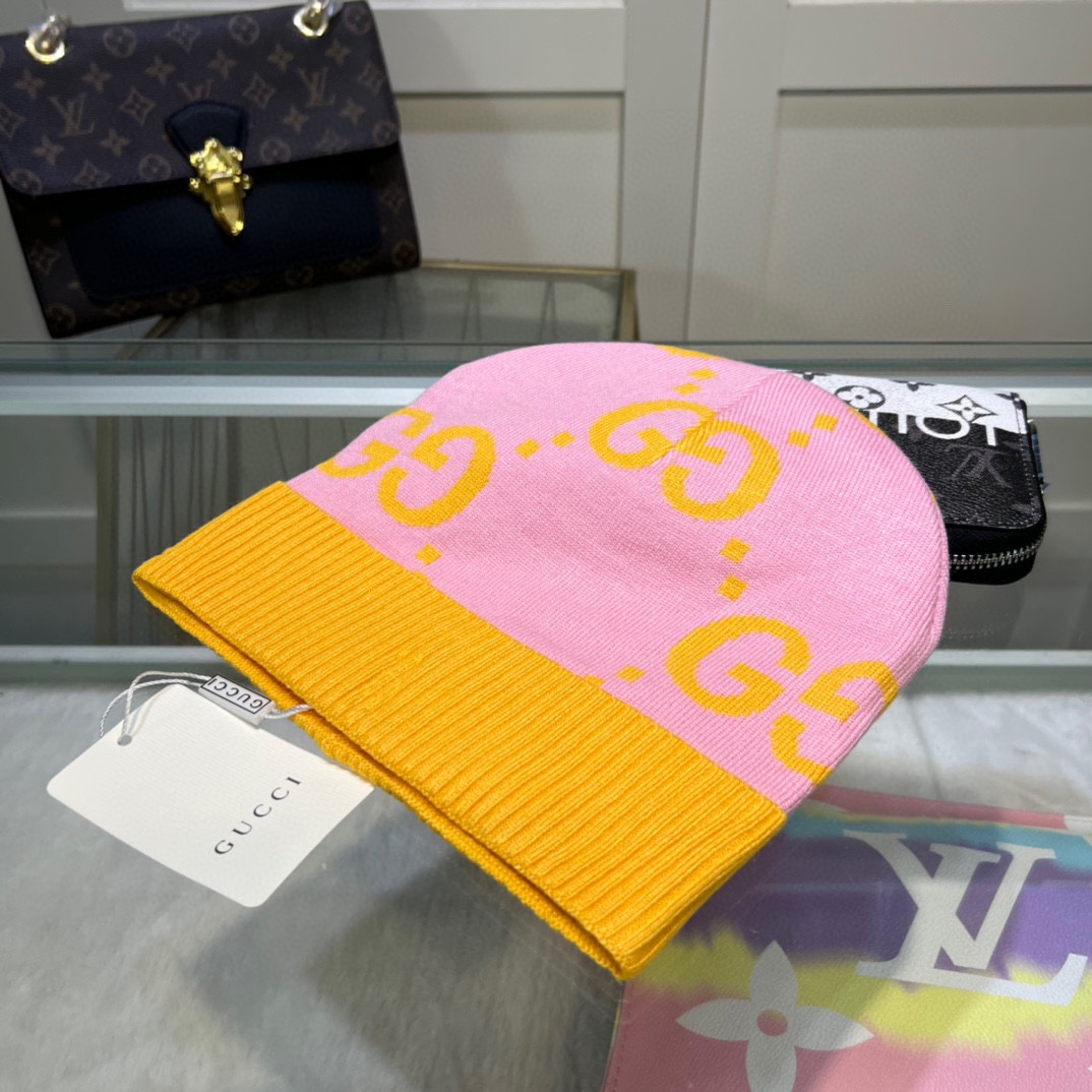 Gucci精品仿製 GG大LOGO針織帽 五色撞色設計新潮街拍款|超A仿原單精品圖片 14 Gucci精品仿製 GG大LOGO針織帽 五色撞色設計新潮街拍款|歐美奢侈品精品推薦
