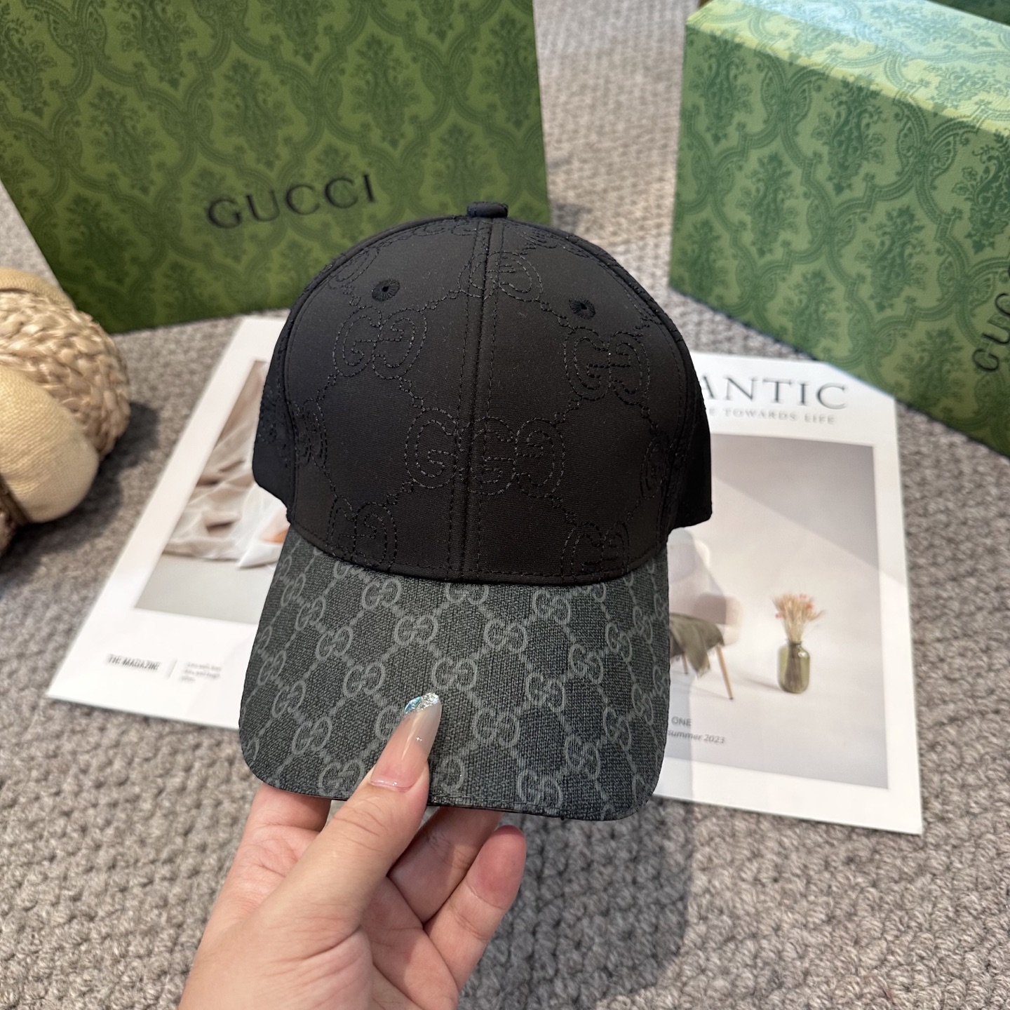 Gucci一比一 GG老花棒球帽 黑灰拼接潮流百搭帽型|超A仿原單精品圖片 12 Gucci一比一 GG老花棒球帽 黑灰拼接潮流百搭帽型|歐美奢侈品精品推薦