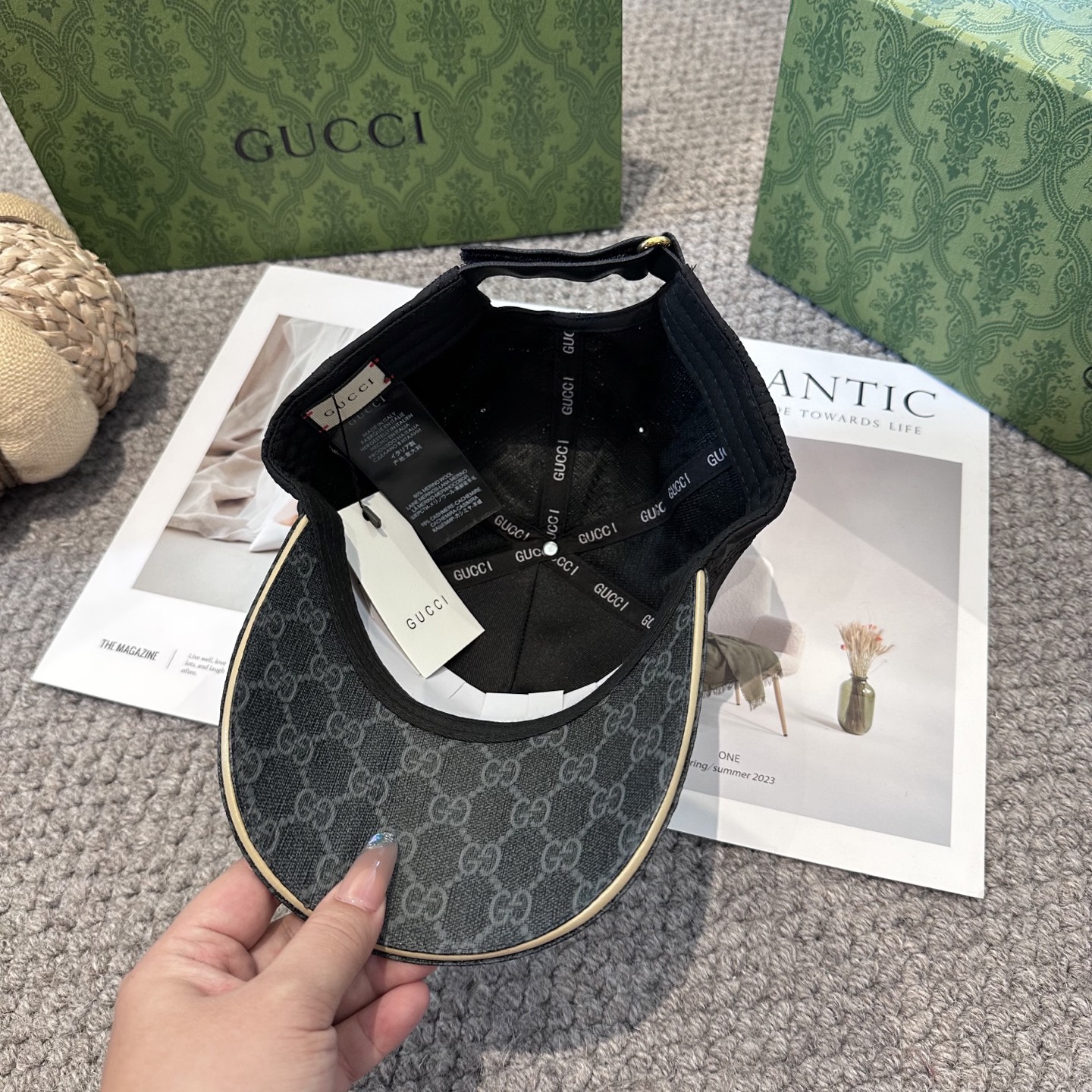 Gucci一比一 GG老花棒球帽 黑灰拼接潮流百搭帽型|超A仿原單精品圖片 8 Gucci一比一 GG老花棒球帽 黑灰拼接潮流百搭帽型|歐美奢侈品精品推薦