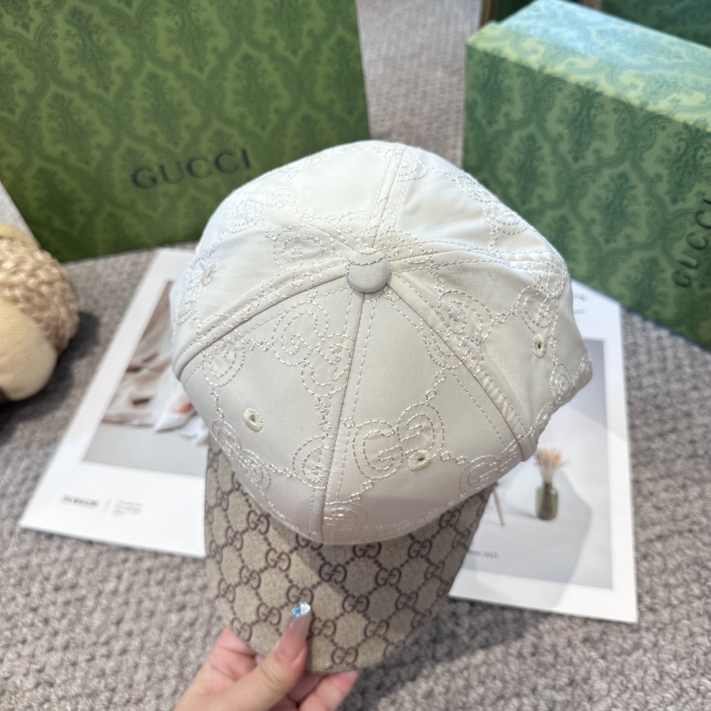 Gucci原單 GG老花拼接帽 白色經典款式 日常通勤首選|超A仿原單精品圖片 12 Gucci原單 GG老花拼接帽 白色經典款式 日常通勤首選|歐美奢侈品精品推薦