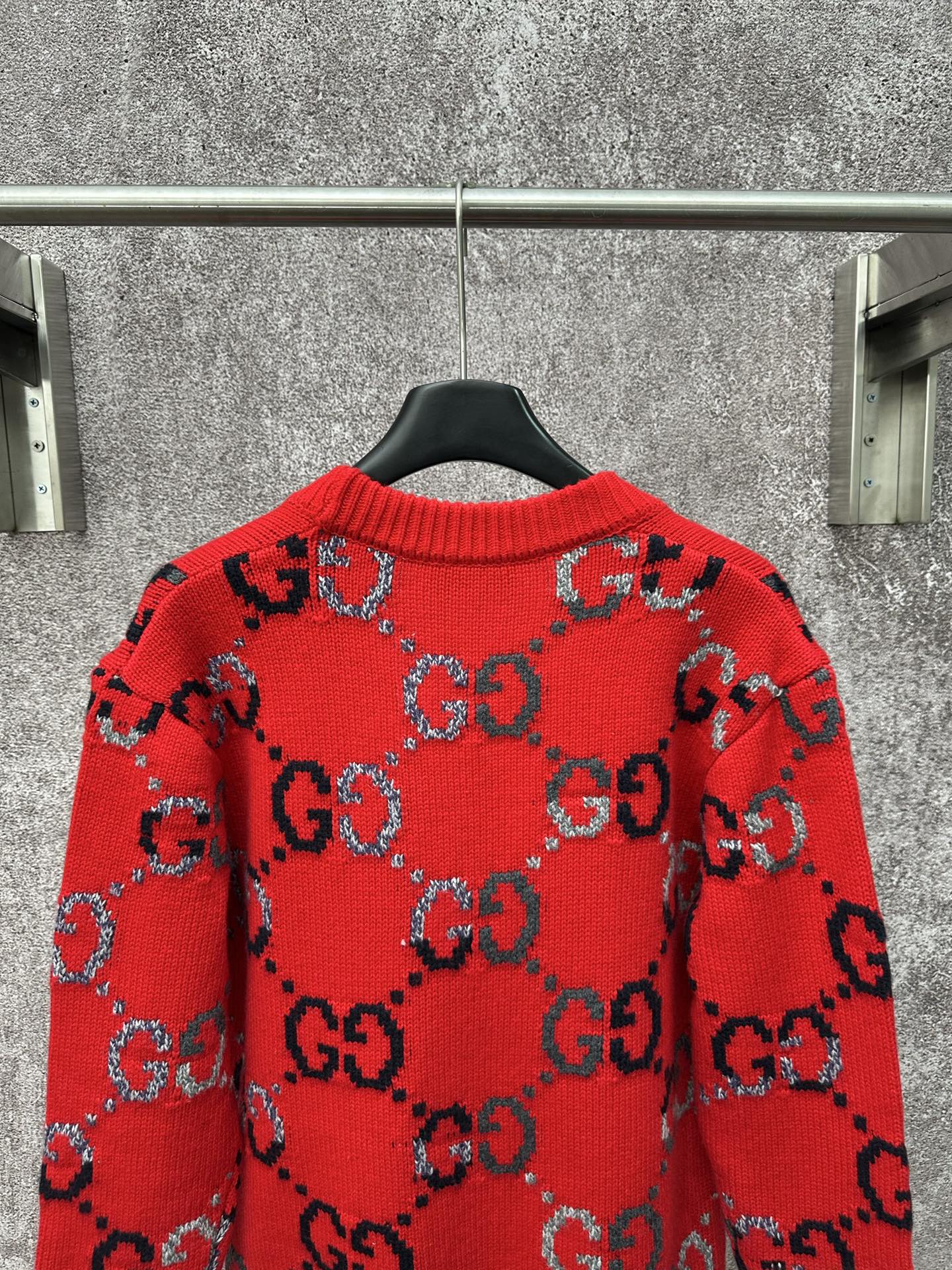 Gucci高仿女款針織外套 紅色GG老花開襟設計 活力吸睛秋冬新作| 8 Gucci高仿女款針織外套 紅色GG老花開襟設計 活力吸睛秋冬新作