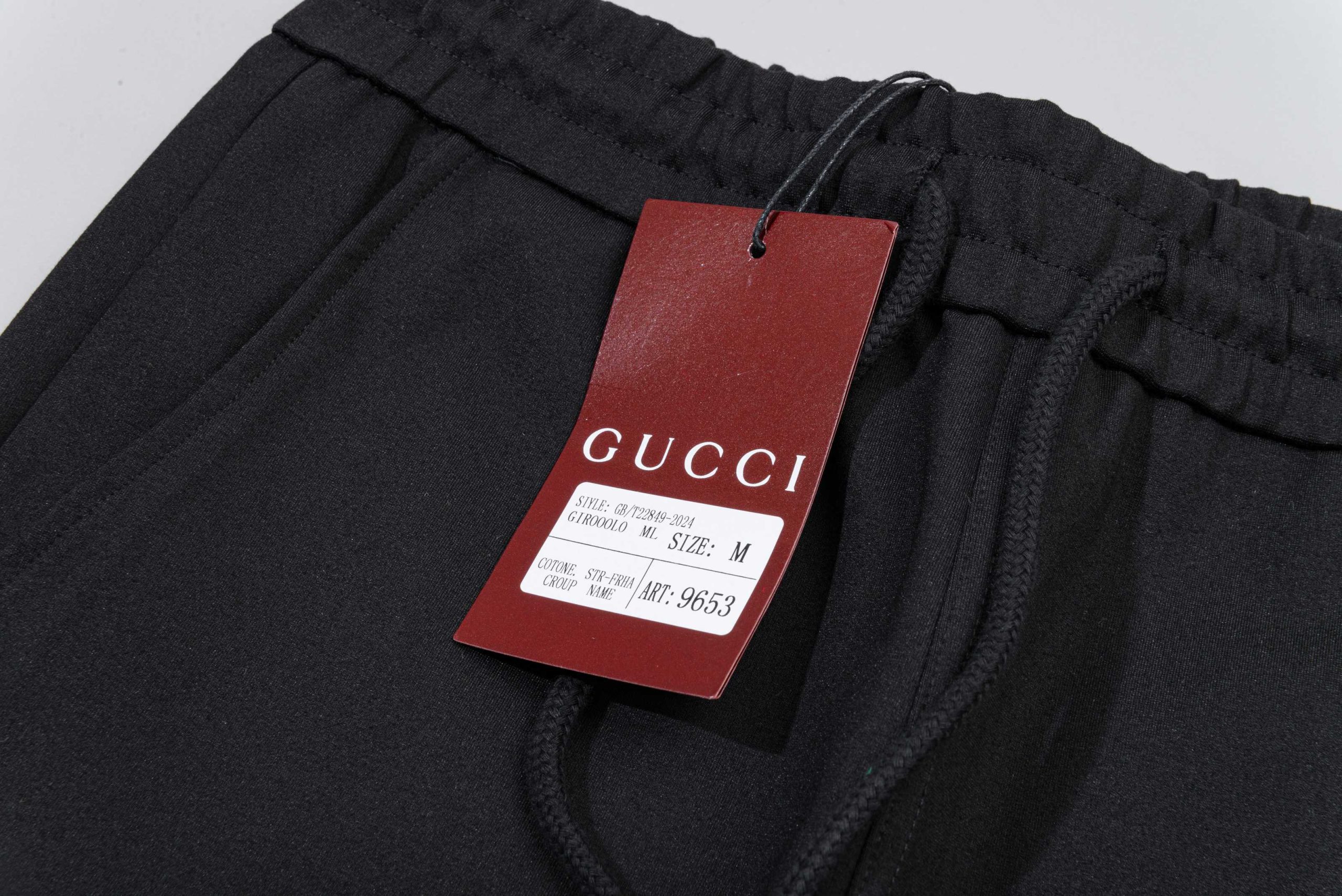 Gucci一比一黑色長褲男款雙側袋綠紅條拼色設計|超A仿原單精品圖片 16 Gucci一比一黑色長褲男款雙側袋綠紅條拼色設計|歐美奢侈品精品推薦