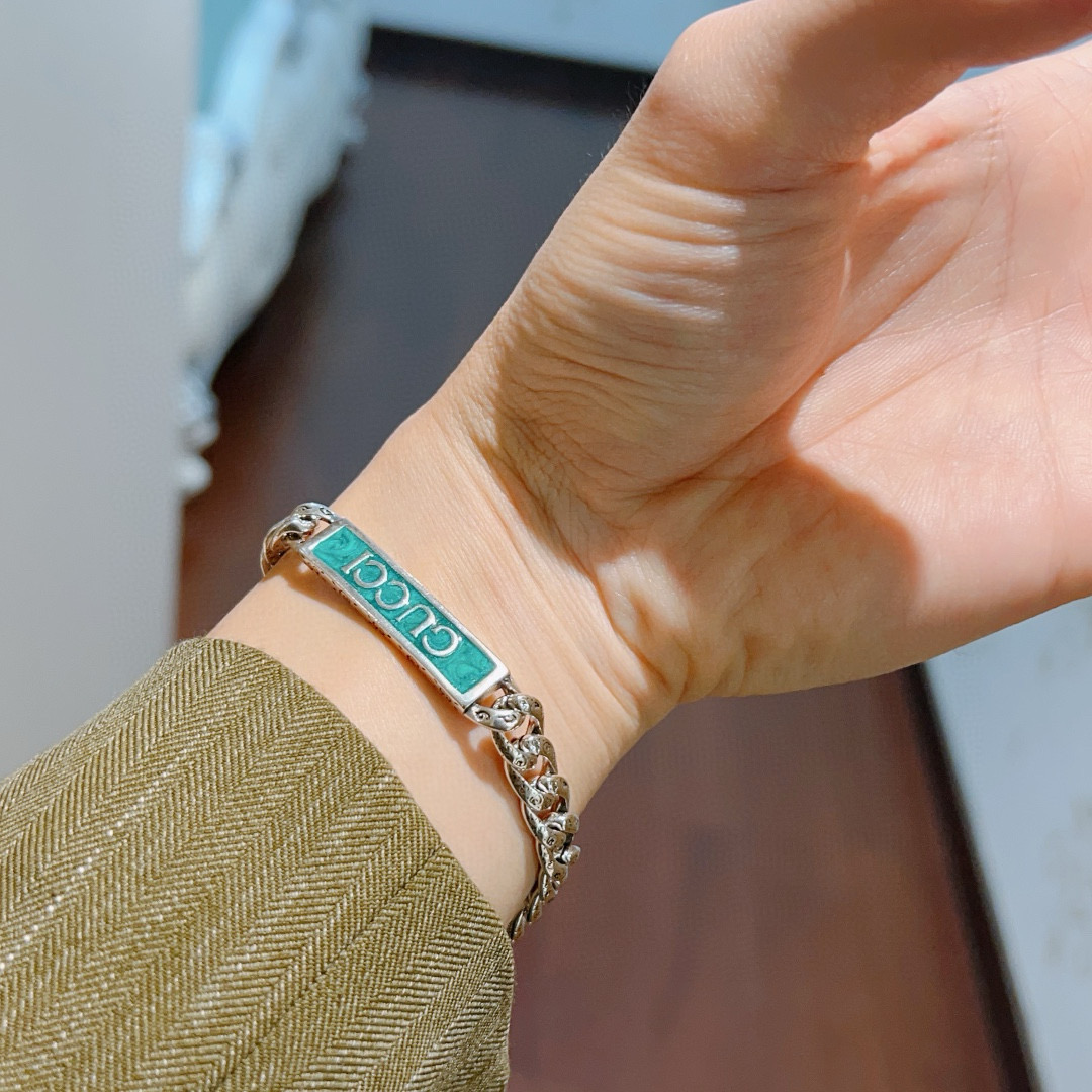 Gucci一比一復古銀鍊手鍊 綠松石浮雕品牌字樣設計款｜歐美奢侈品精品推薦