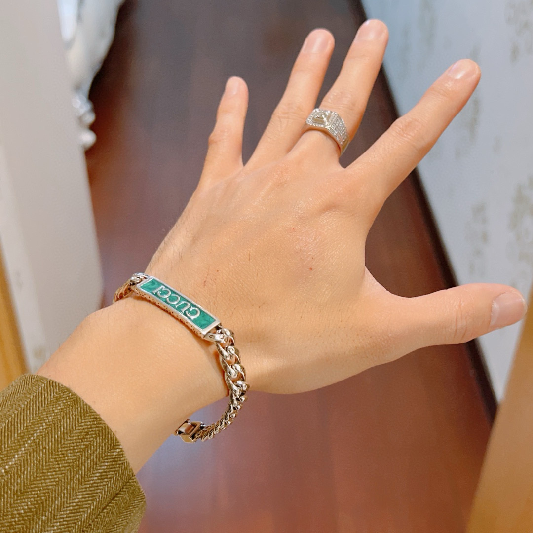 Gucci一比一復古銀鍊手鍊 綠松石浮雕品牌字樣設計款｜歐美奢侈品精品推薦