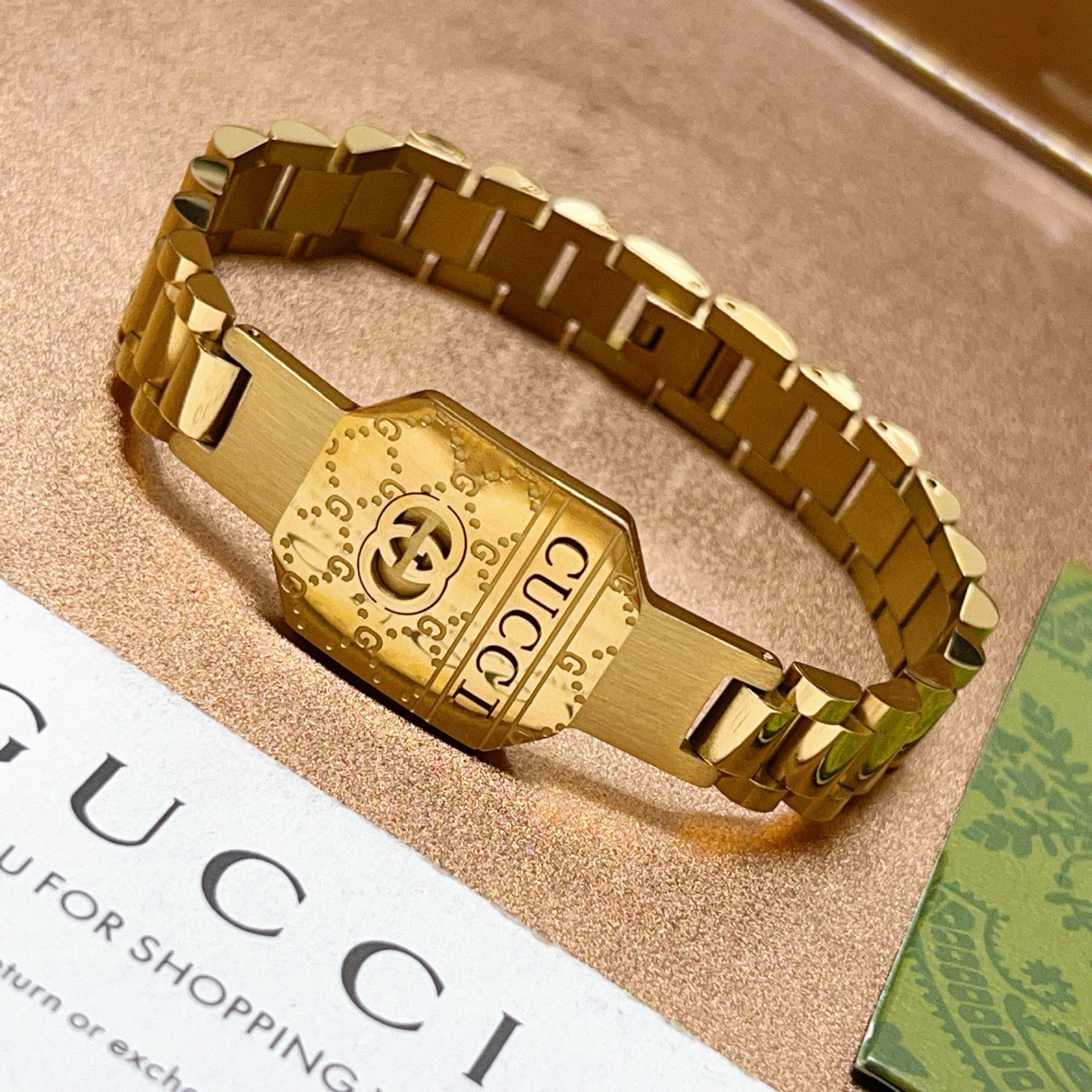Gucci一比一金色拼接鍊帶手鍊 復古金工雕刻LOGO裝飾款