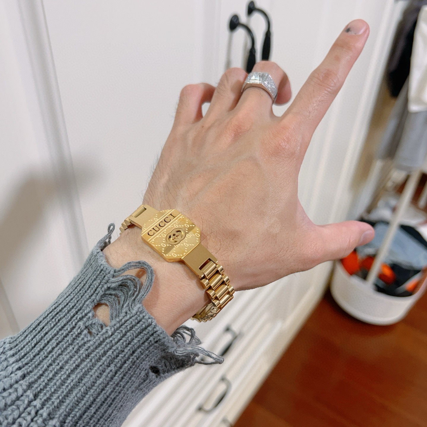 Gucci一比一金色拼接鍊帶手鍊 復古金工雕刻LOGO裝飾款｜歐美奢侈品精品推薦