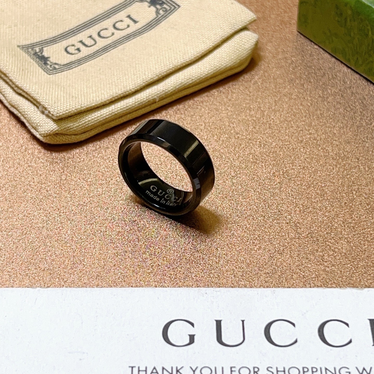 Gucci精品仿製黑色陶瓷戒指男款寬版設計低調質感首選｜歐美奢侈品精品推薦