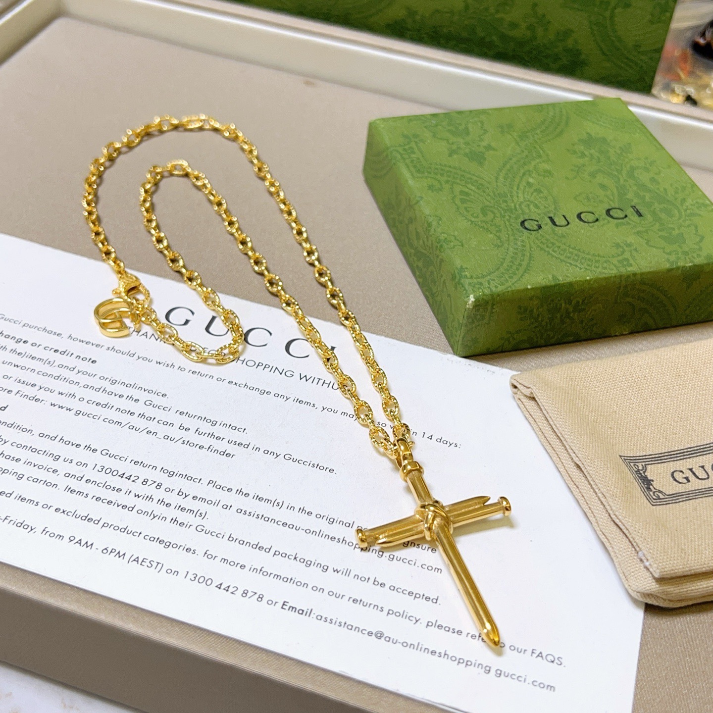Gucci高仿十字架金色項鍊男款鏈條造型厚實質感款| 14 Gucci高仿十字架金色項鍊男款鏈條造型厚實質感款