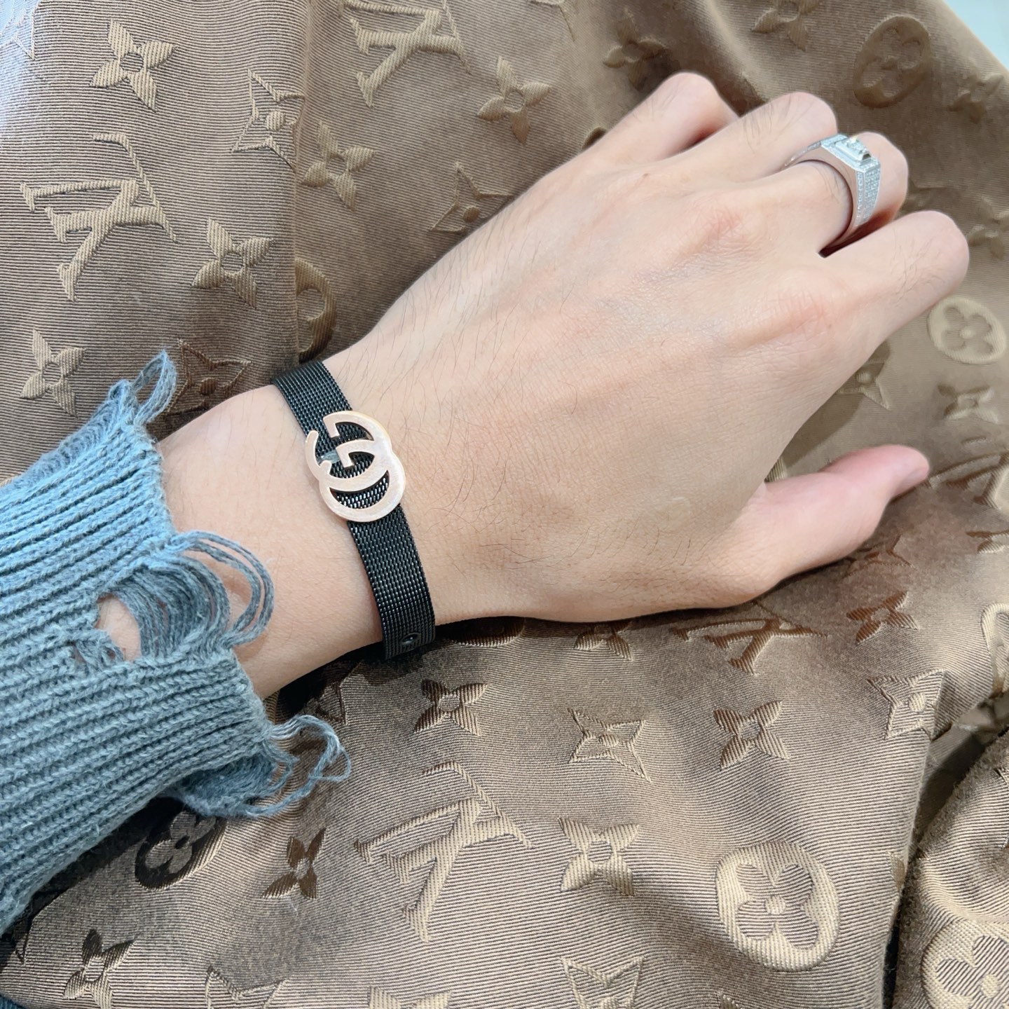 Gucci精品仿製黑色帆布手鍊男女通用雙G金屬標配飾| 13 Gucci精品仿製黑色帆布手鍊男女通用雙G金屬標配飾