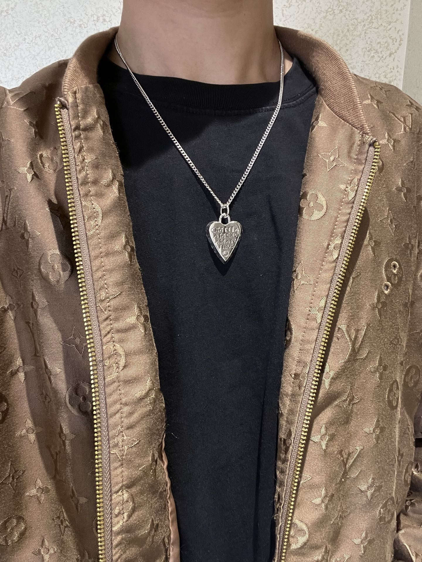 Gucci高仿愛心銀鍊項鍊女款字母雕刻設計簡約感十足｜歐美奢侈品精品推薦