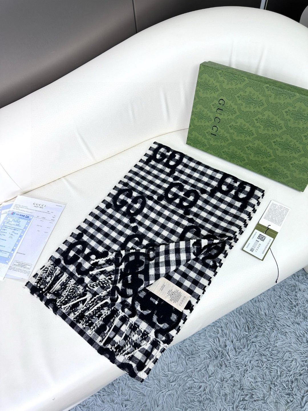 Gucci高仿經典米白GG羊毛流蘇圍巾 保暖百搭款｜歐美奢侈品精品推薦