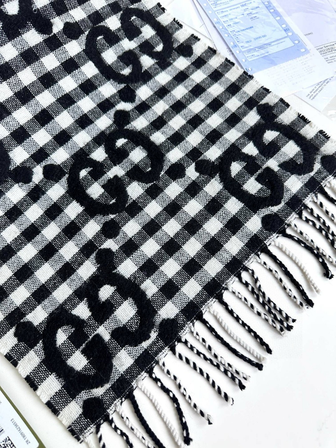 Gucci高仿經典米白GG羊毛流蘇圍巾 保暖百搭款｜歐美奢侈品精品推薦