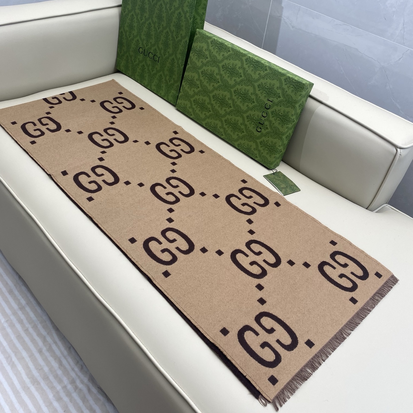 Gucci一比一丹寧藍復古GG羊毛圍巾 流蘇寬版設計｜歐美奢侈品精品推薦