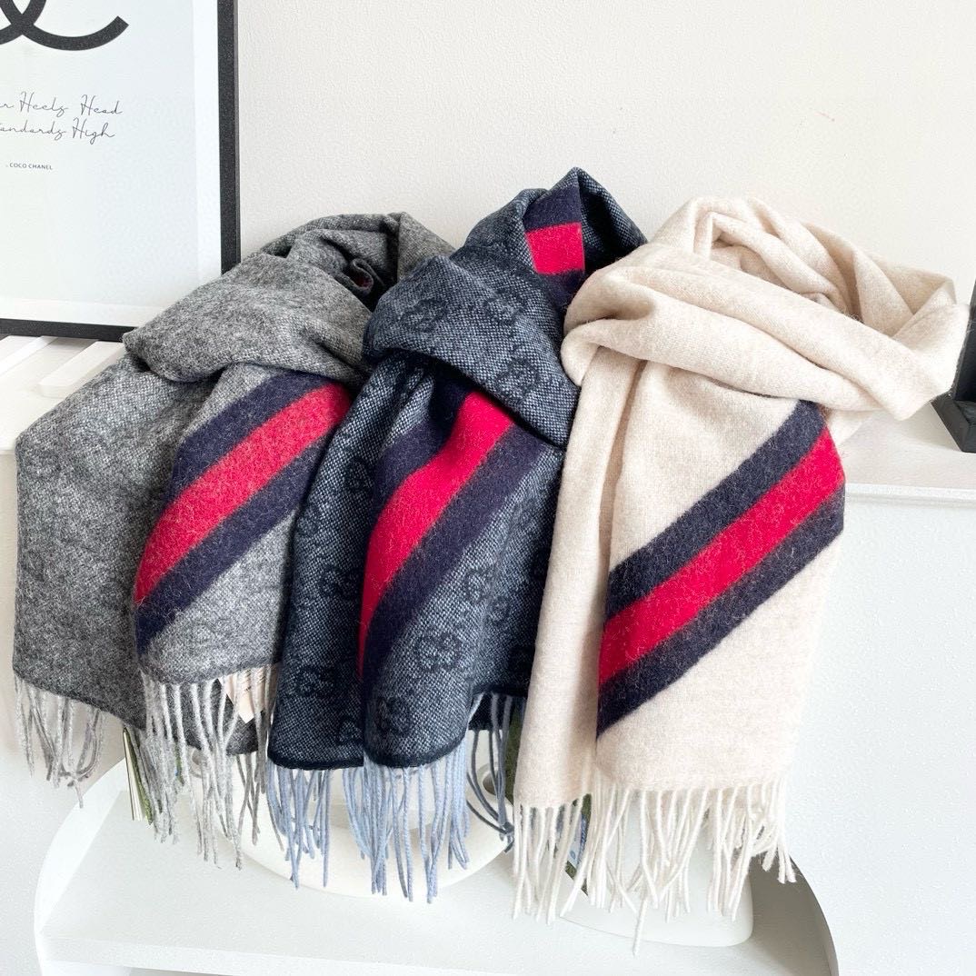 Gucci高仿黑金GG緹花圍巾 華麗編織邊框設計款｜歐美奢侈品精品推薦