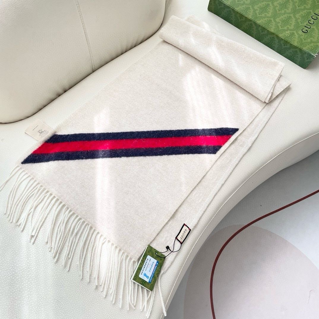 Gucci高仿黑金GG緹花圍巾 華麗編織邊框設計款｜歐美奢侈品精品推薦