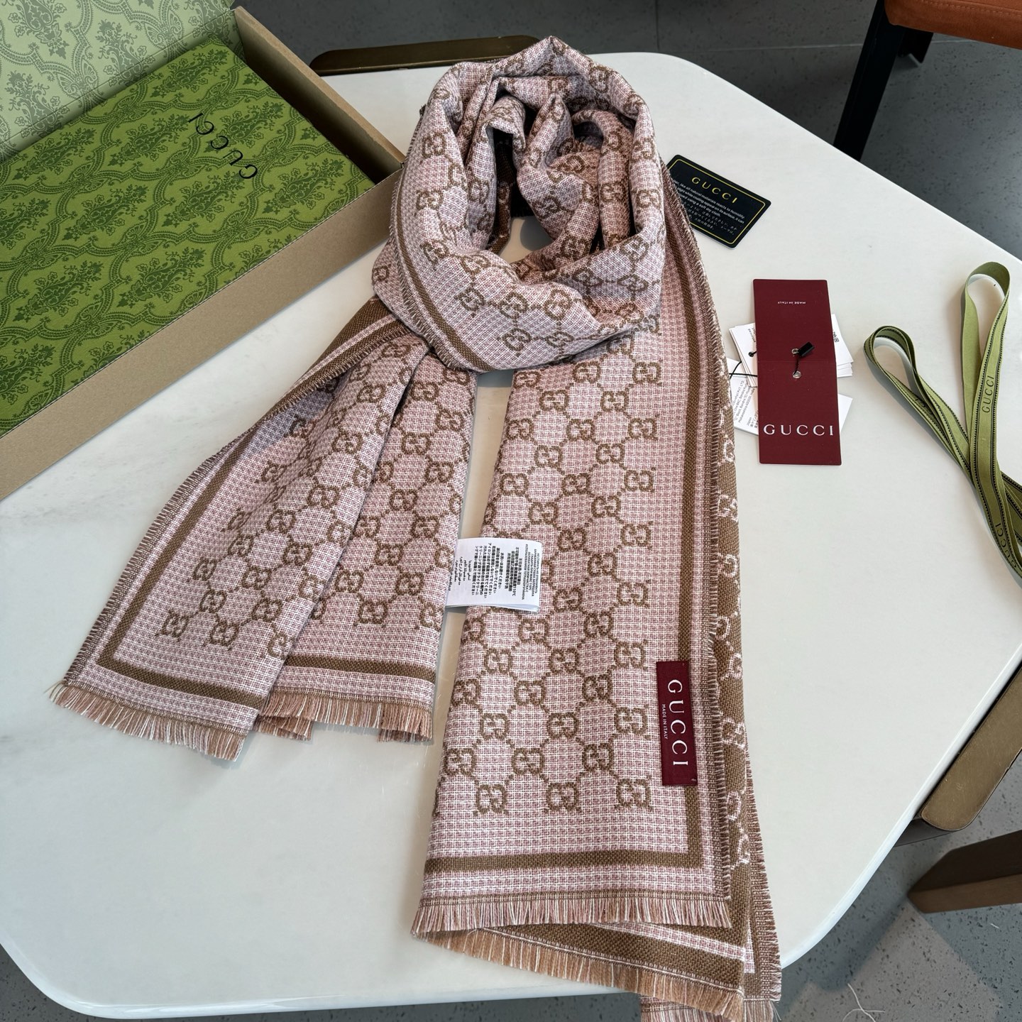 Gucci 精品仿製焦糖色雙G圍巾 女款柔和色調人氣質感款｜歐美奢侈品精品推薦