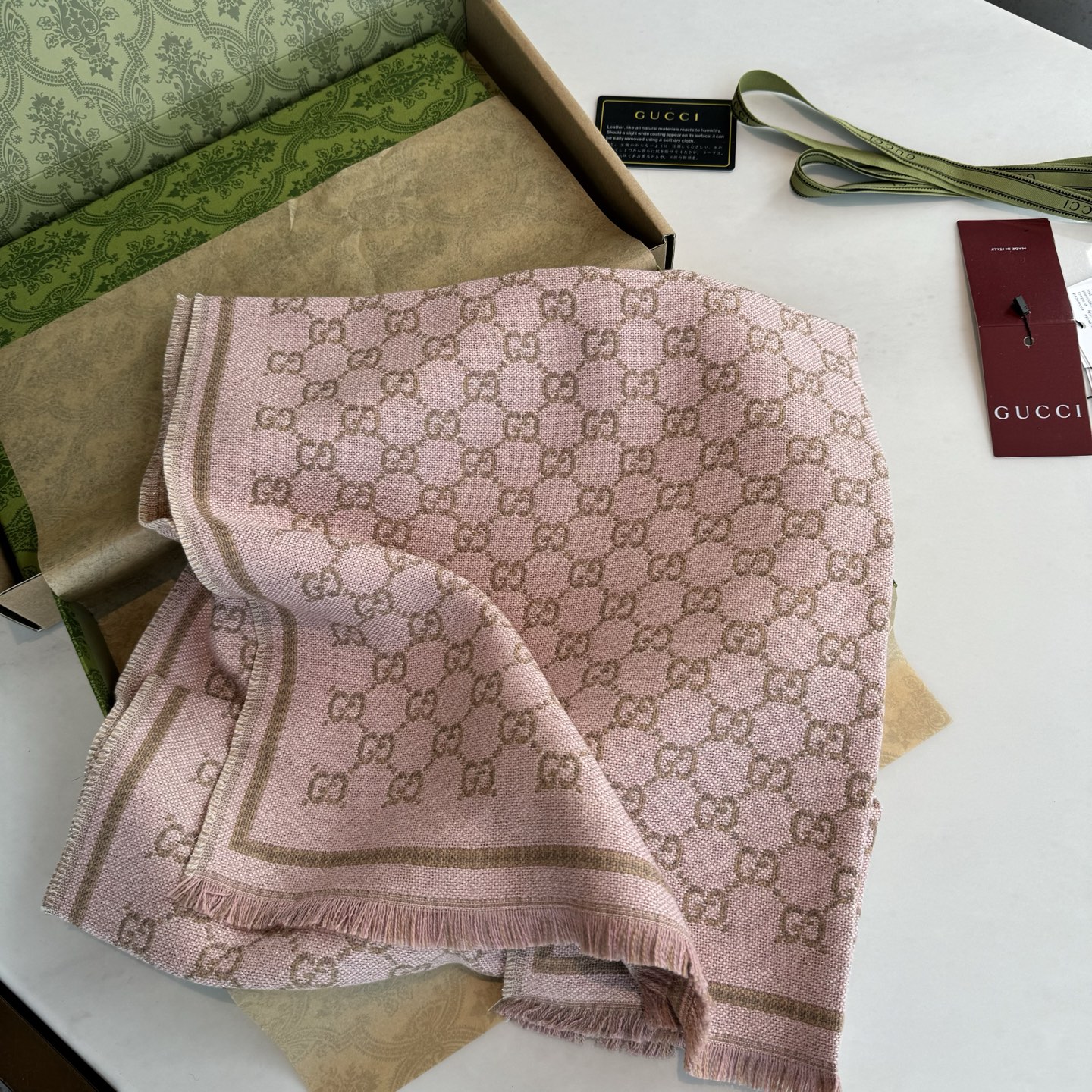 Gucci A貨粉色雙G邊框羊毛圍巾 女款氣質穿搭首選人氣款｜歐美奢侈品精品推薦