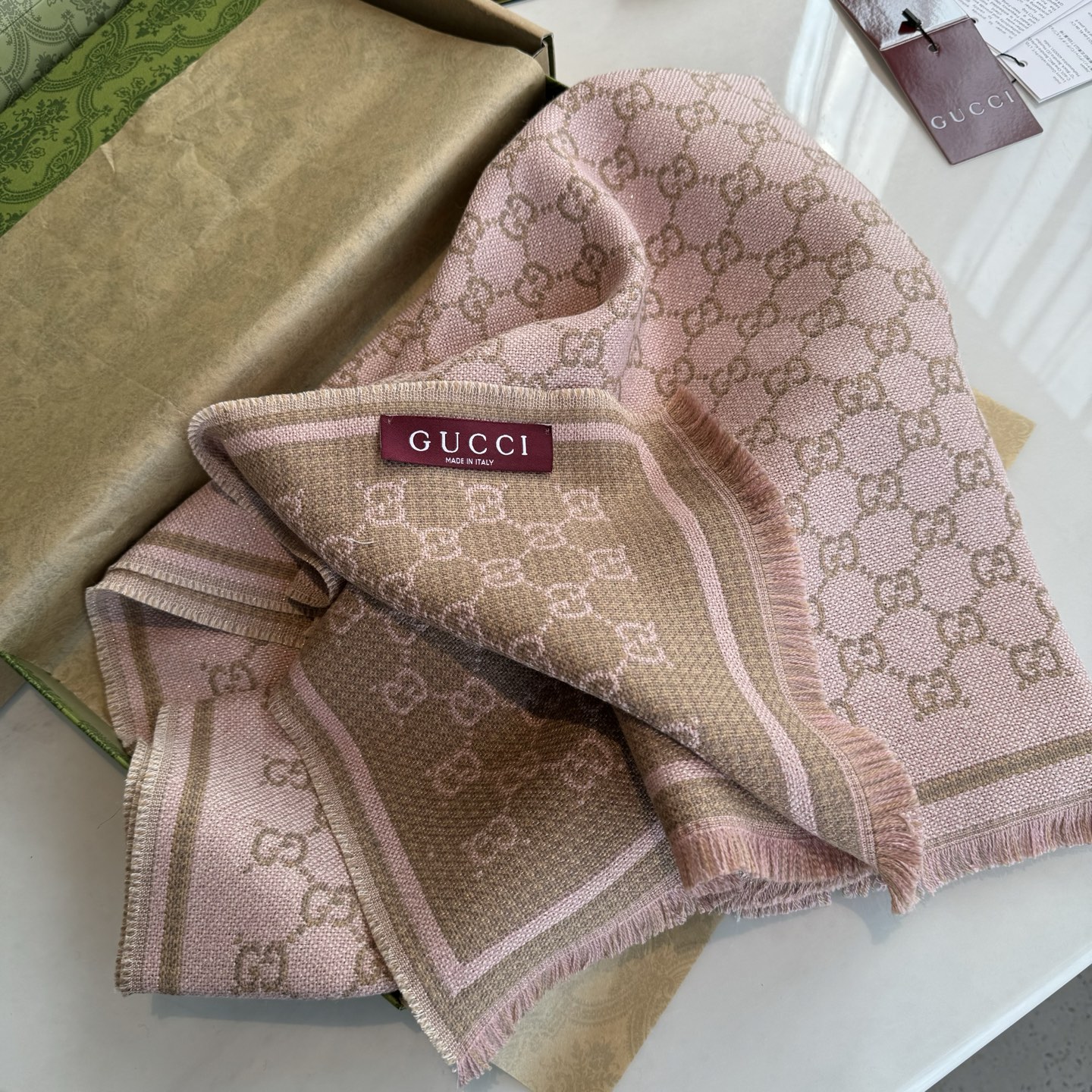 Gucci A貨粉色雙G邊框羊毛圍巾 女款氣質穿搭首選人氣款｜歐美奢侈品精品推薦