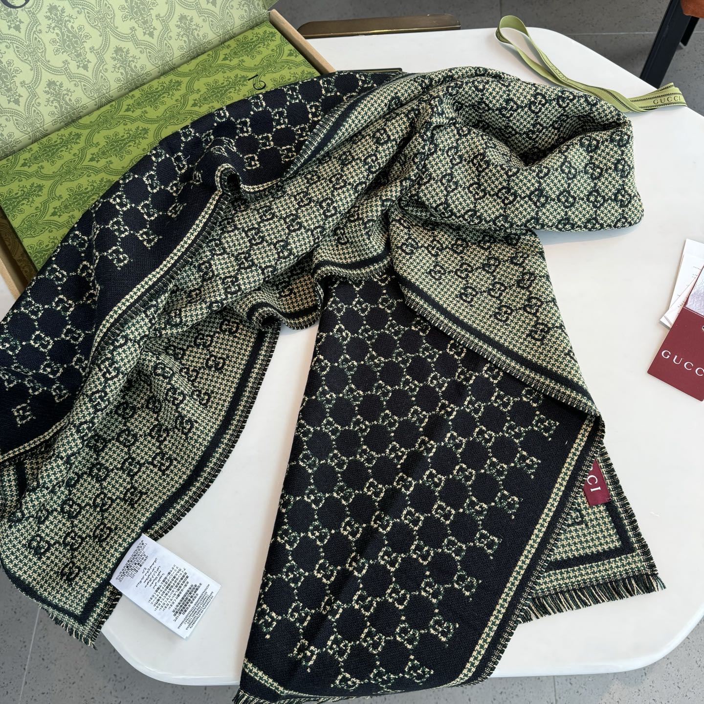 Gucci 一比一黑銀雙G格紋圍巾 男女款精緻設計冬季必備｜歐美奢侈品精品推薦