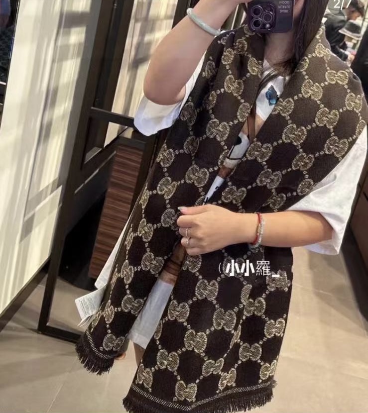 Gucci 原單大雙G黑咖色羊毛圍巾 男女款厚實版型復古魅力款