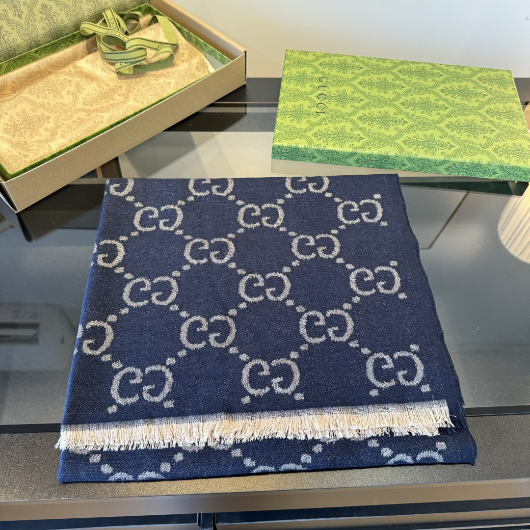 Gucci 原單深藍拼灰雙G羊毛圍巾 男女款低調雙面織設計款｜歐美奢侈品精品推薦