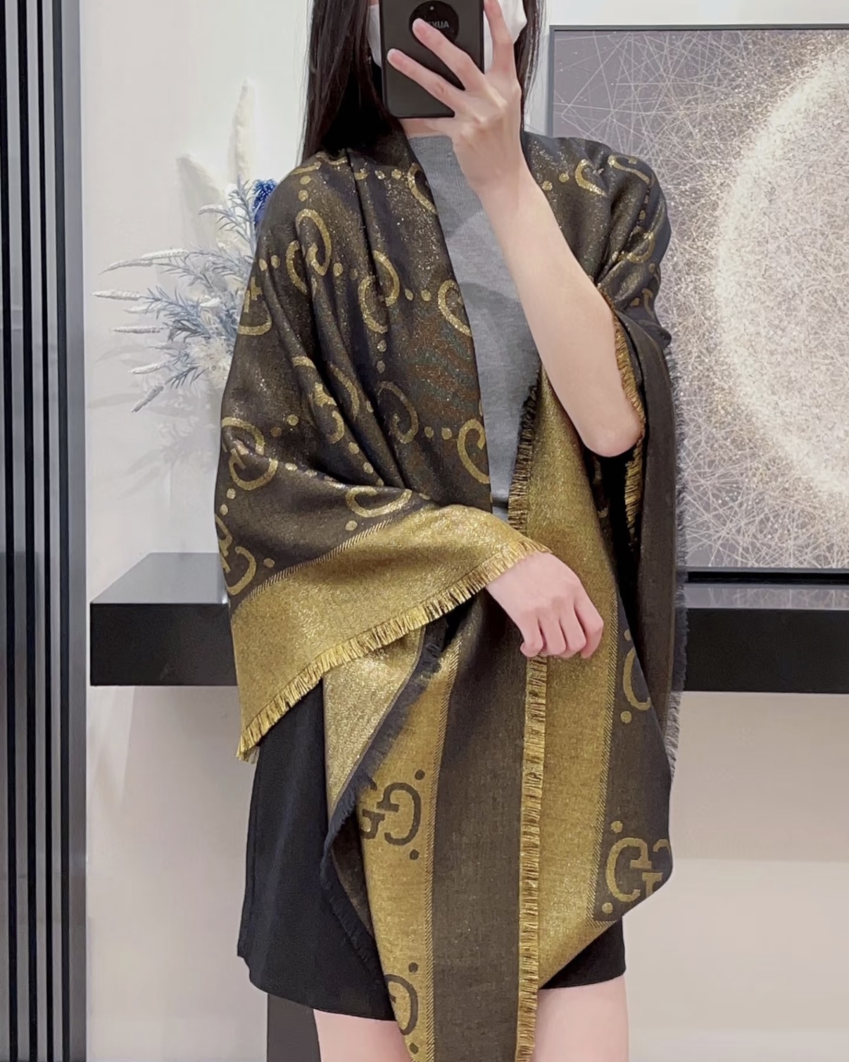 Gucci A貨黑金雙G大圖圍巾 女款氣場全開百貨爆款人氣推薦｜歐美奢侈品精品推薦