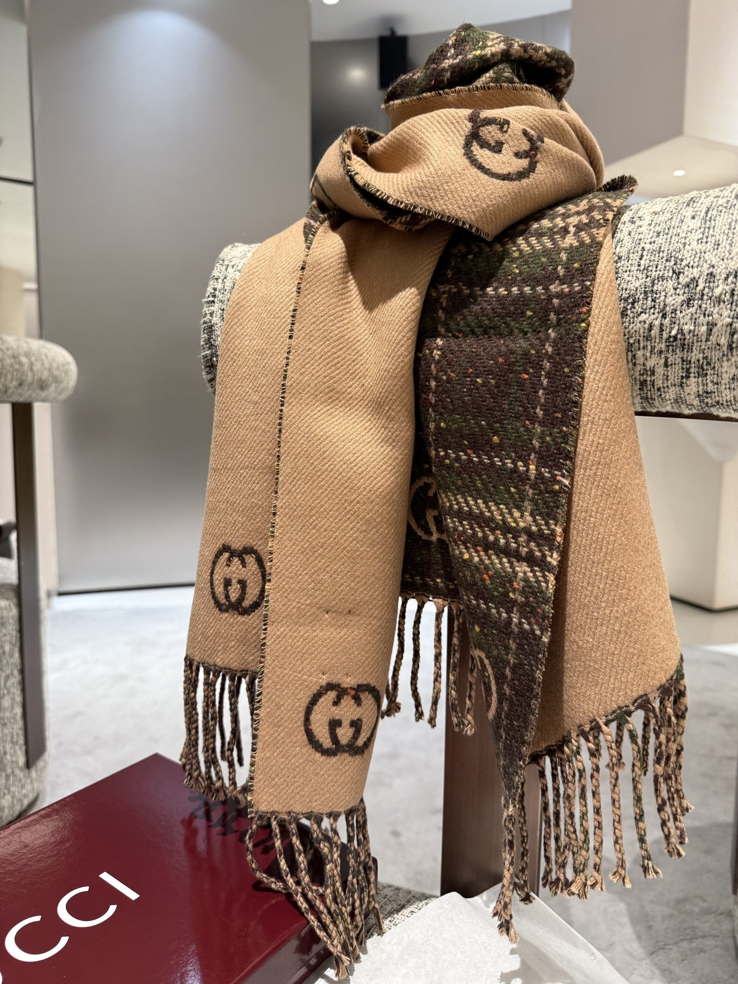 Gucci A貨復古格紋雙G圍巾 女款秋冬格紋風經典再現｜歐美奢侈品精品推薦