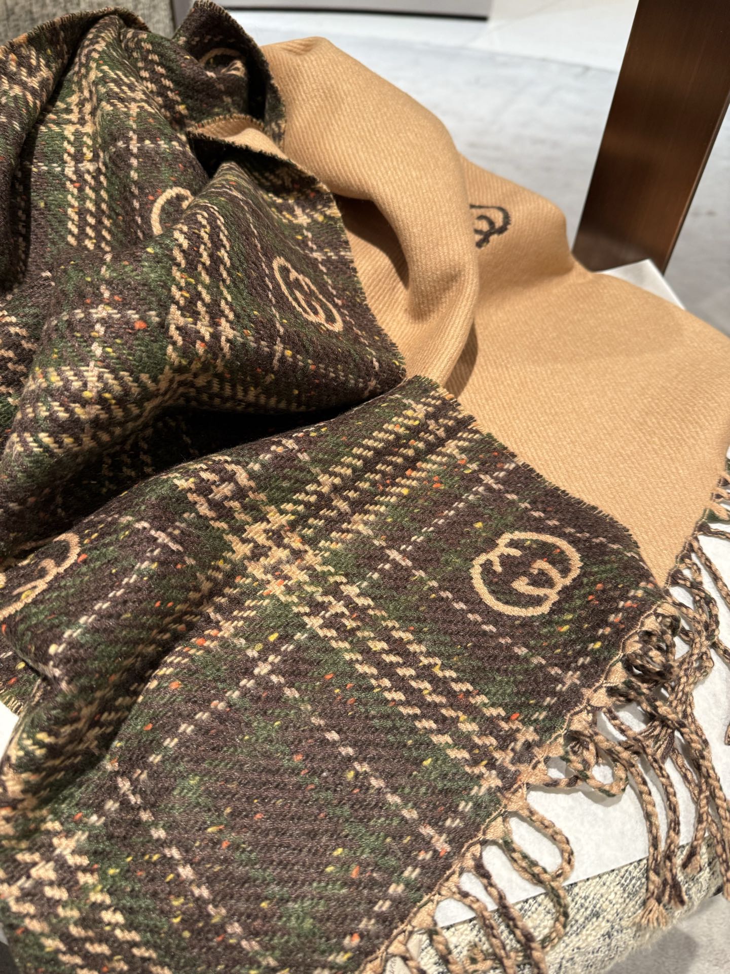 Gucci A貨復古格紋雙G圍巾 女款秋冬格紋風經典再現｜歐美奢侈品精品推薦