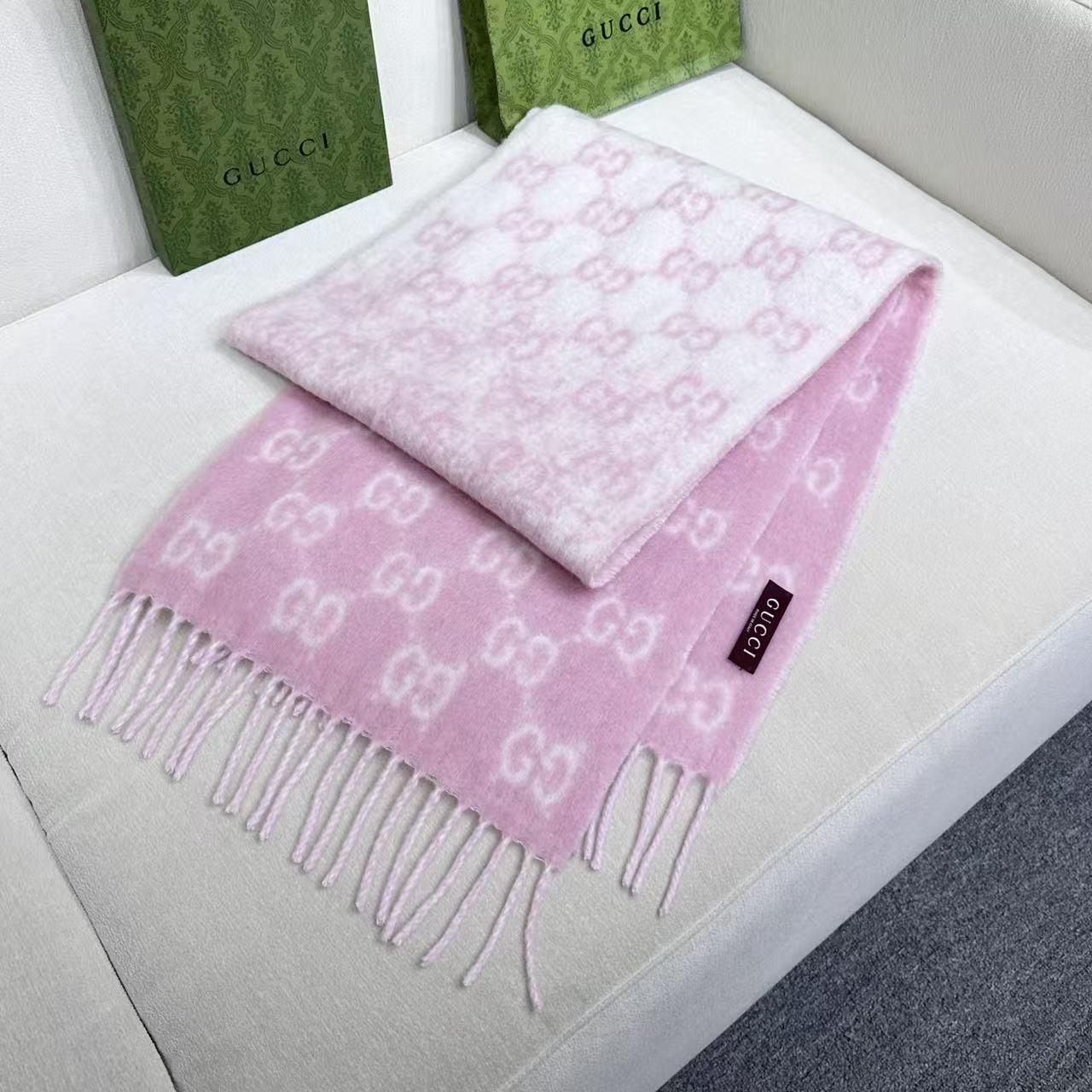 Gucci高仿女款毛呢圍巾溫柔粉色系雙面設計｜歐美奢侈品精品推薦