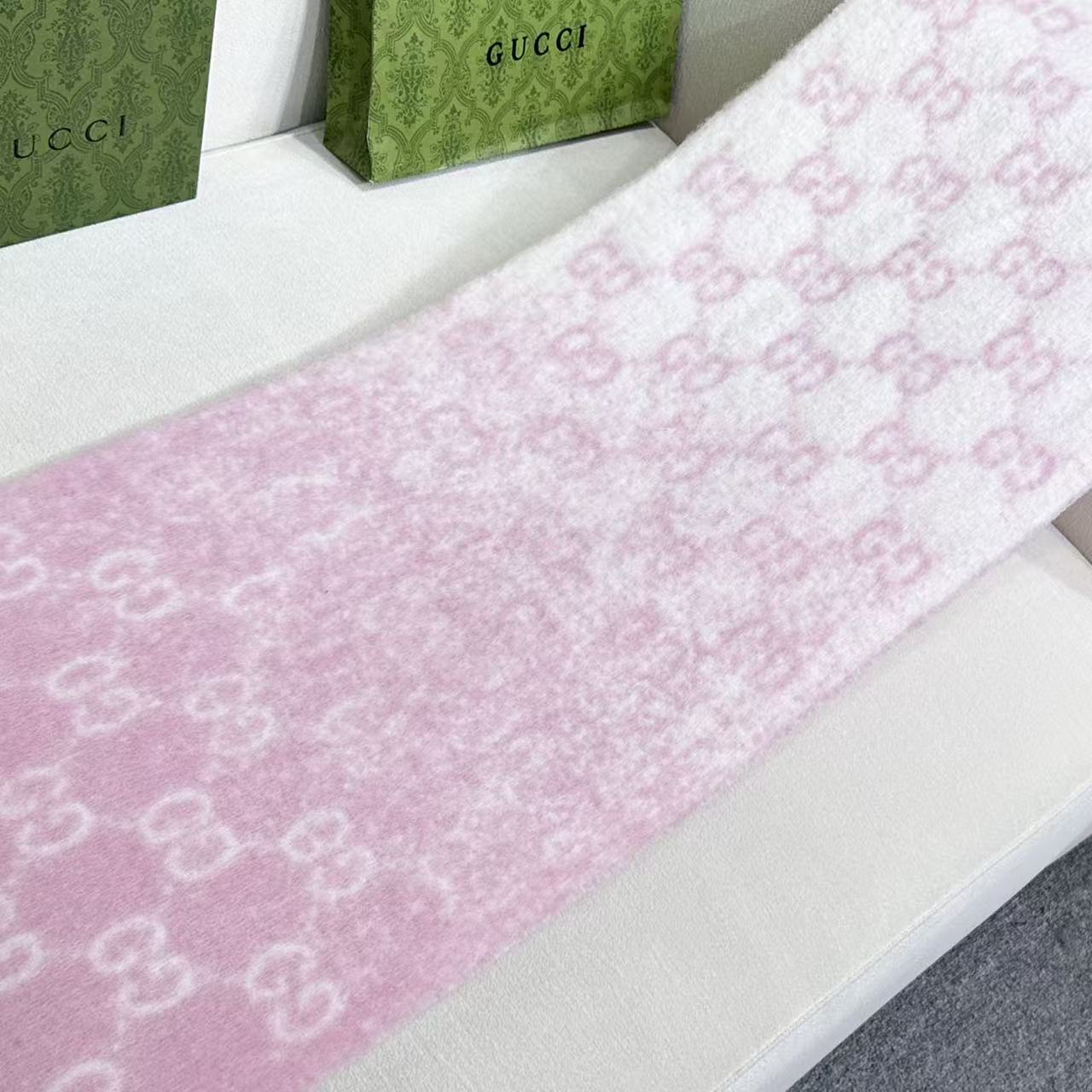 Gucci高仿女款毛呢圍巾溫柔粉色系雙面設計｜歐美奢侈品精品推薦