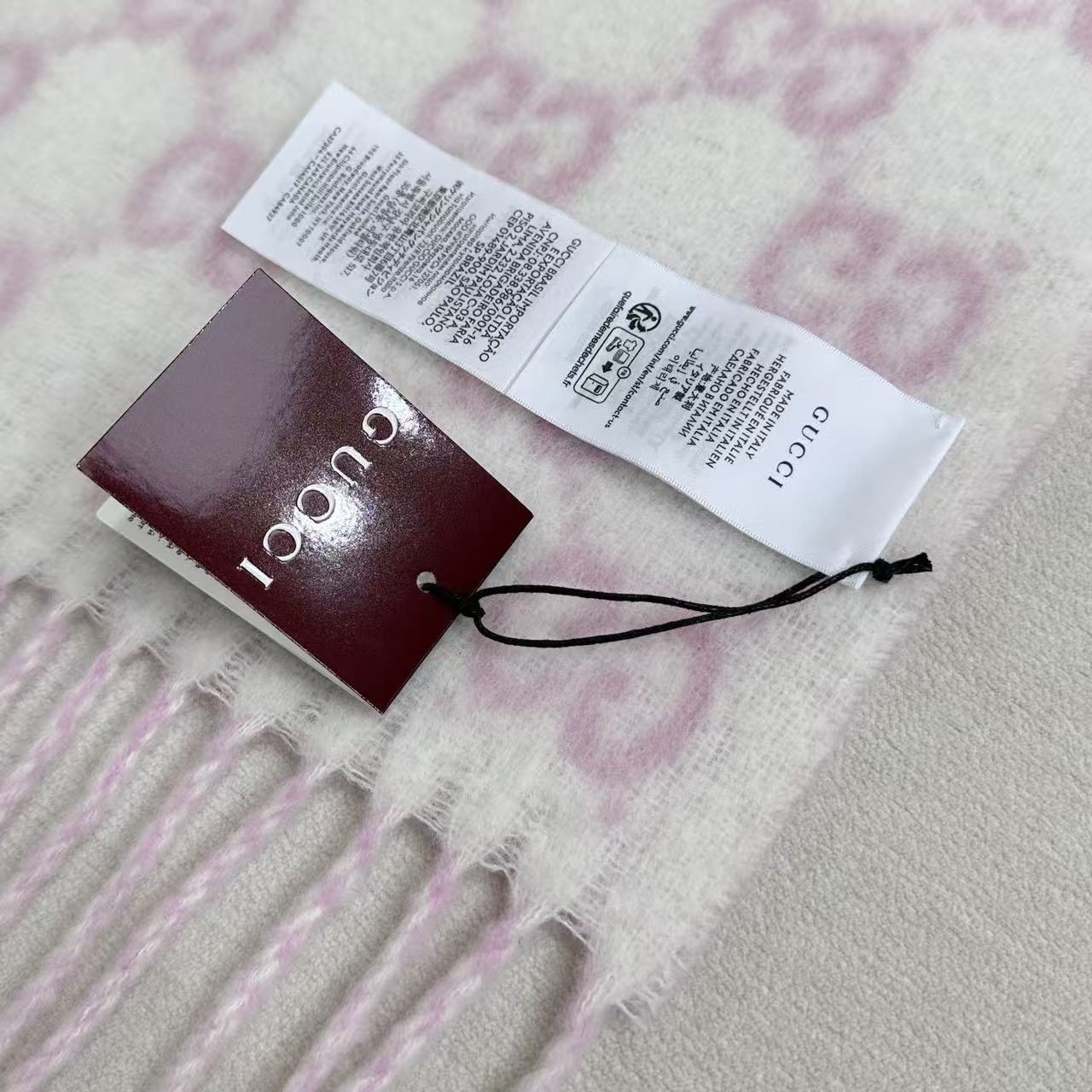 Gucci高仿女款毛呢圍巾溫柔粉色系雙面設計｜歐美奢侈品精品推薦