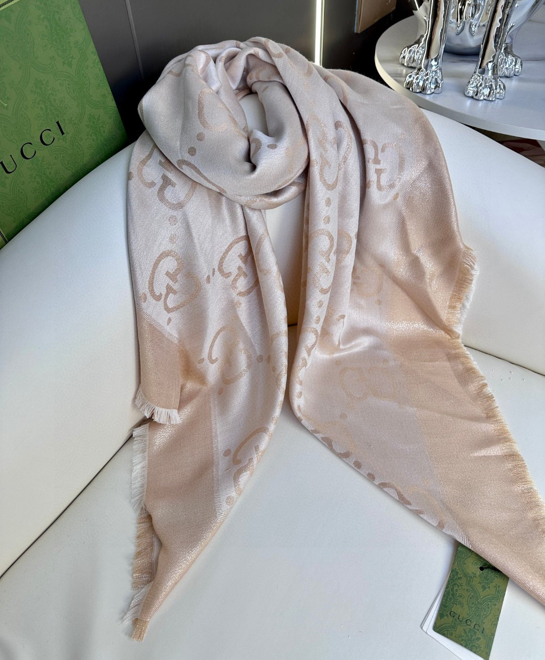 Gucci原單精品女款絲質圍巾香檳金GG緹花輕奢質感｜歐美奢侈品精品推薦