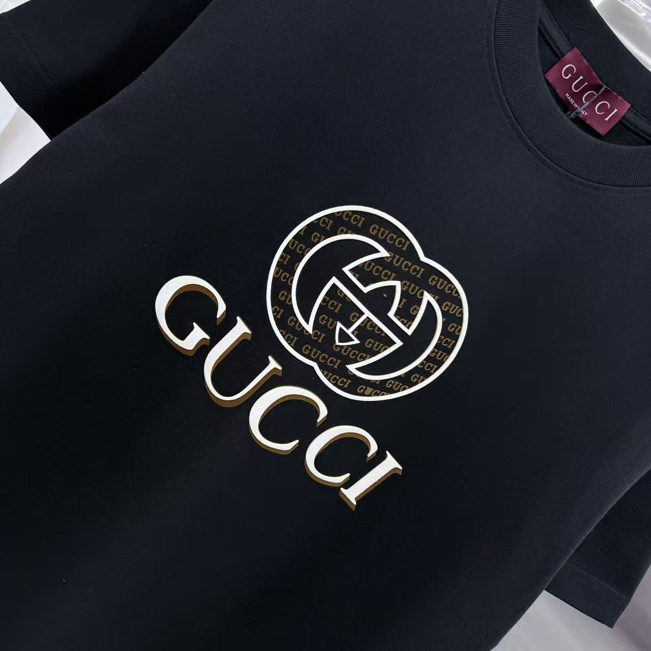 Gucci一比一黑T短袖男款 GG圓框Logo立體印花設計| 10 Gucci一比一黑T短袖男款 GG圓框Logo立體印花設計