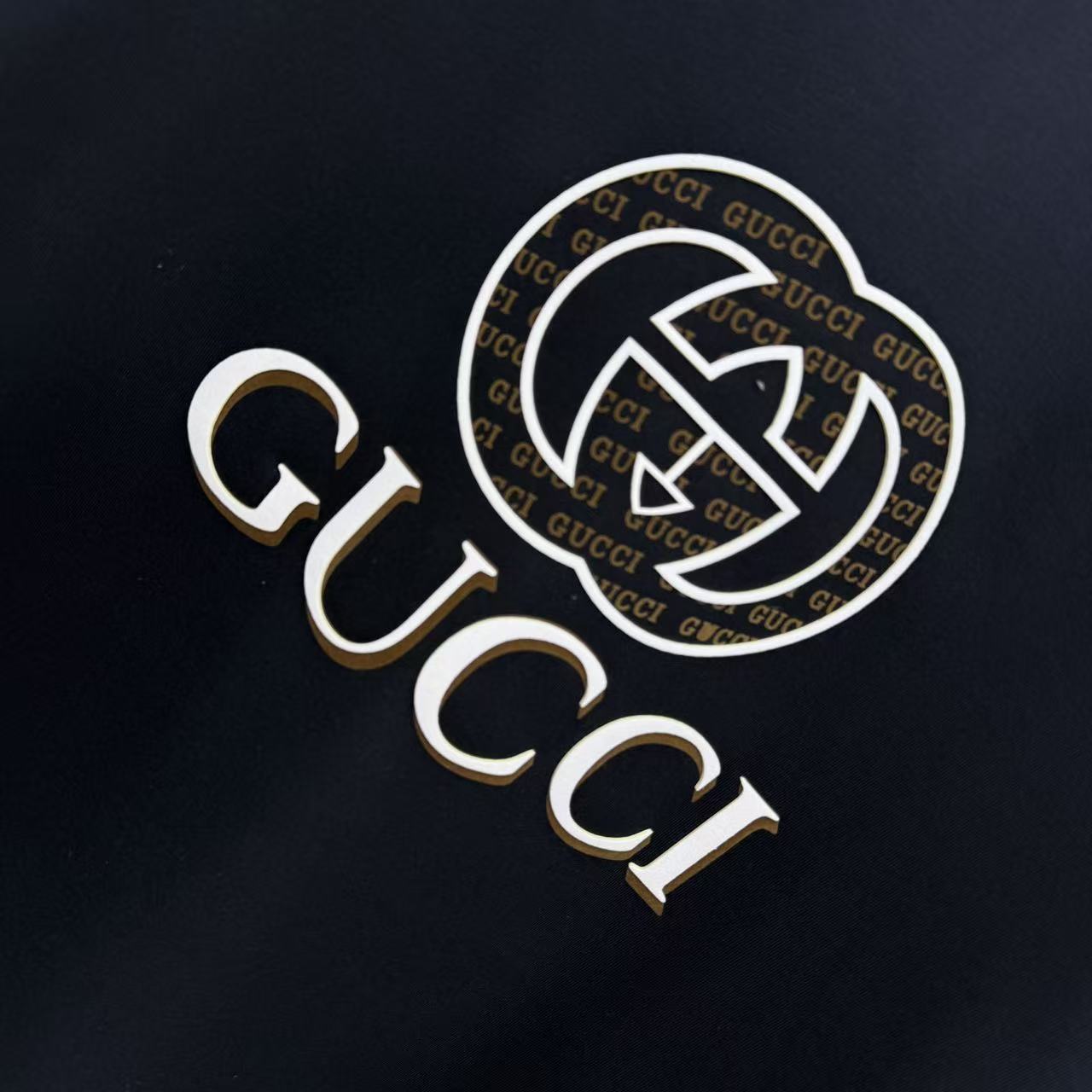 Gucci一比一黑T短袖男款 GG圓框Logo立體印花設計| 9 Gucci一比一黑T短袖男款 GG圓框Logo立體印花設計