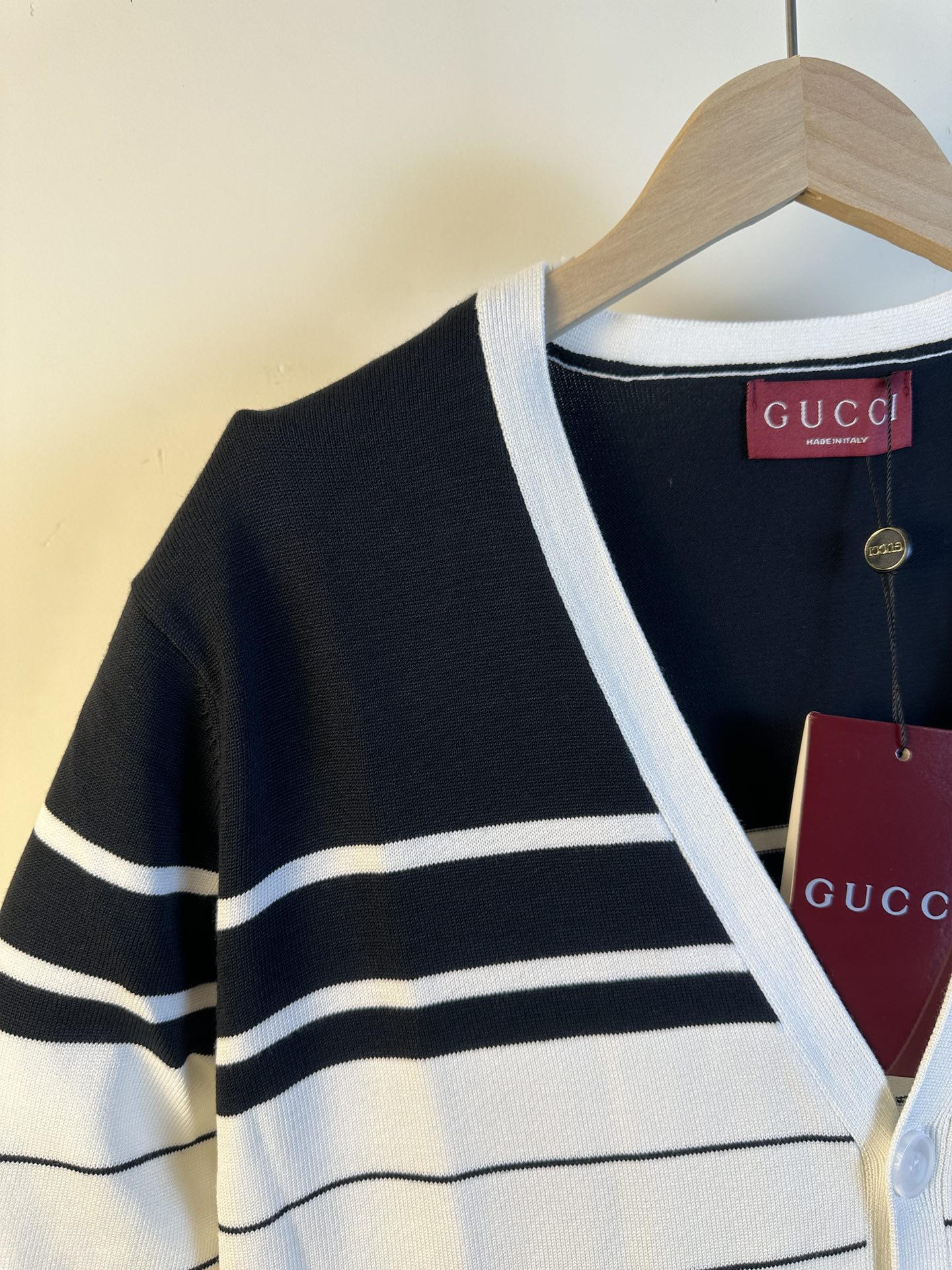 GucciA貨條紋針織外套男款 黑白配色極簡風格百搭款| 11 GucciA貨條紋針織外套男款 黑白配色極簡風格百搭款