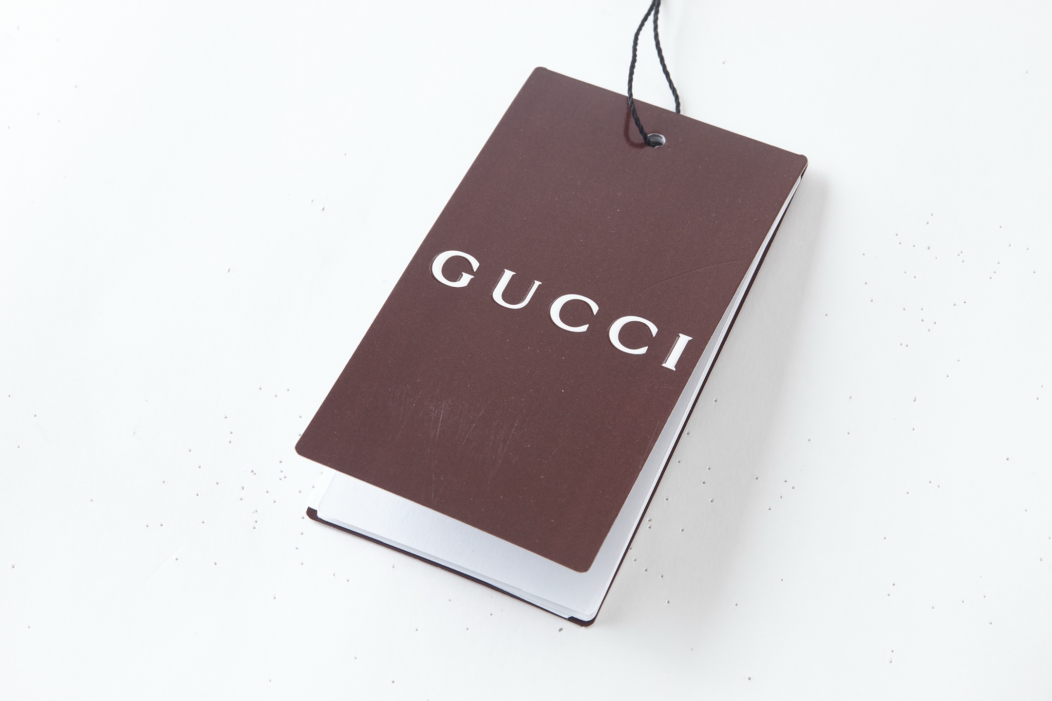 Gucci原單男款黑色針織毛衣 正面Logo字樣簡約設計百搭款式｜歐美奢侈品精品推薦