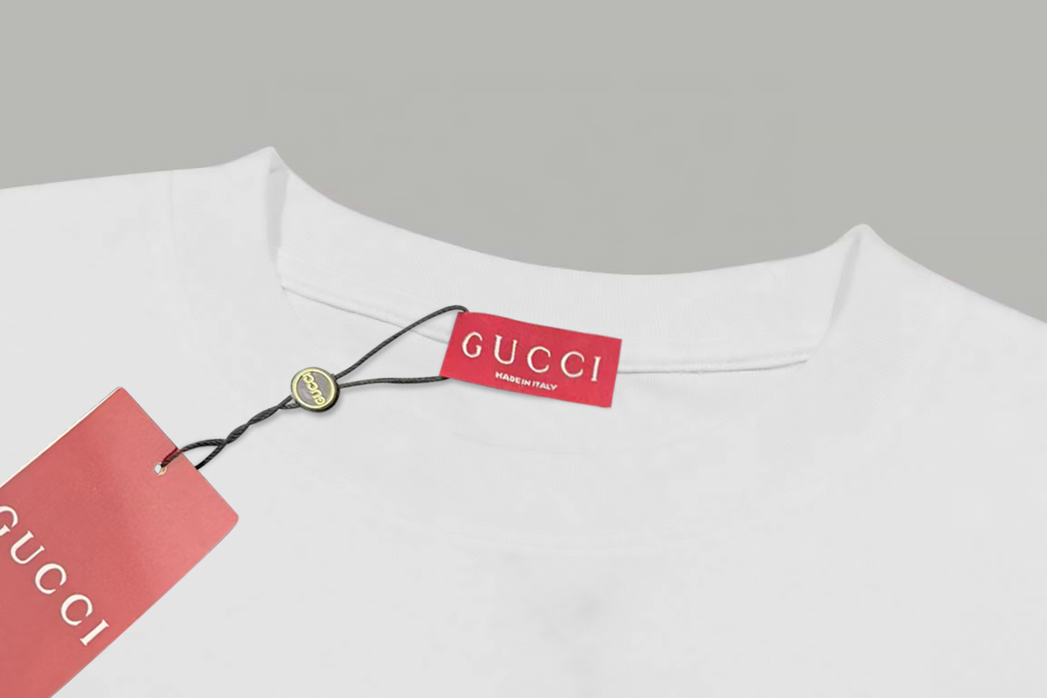 Gucci高仿白色LOGO長袖T恤 經典字樣印花 秋冬層次搭配首選| 13 Gucci高仿白色LOGO長袖T恤 經典字樣印花 秋冬層次搭配首選