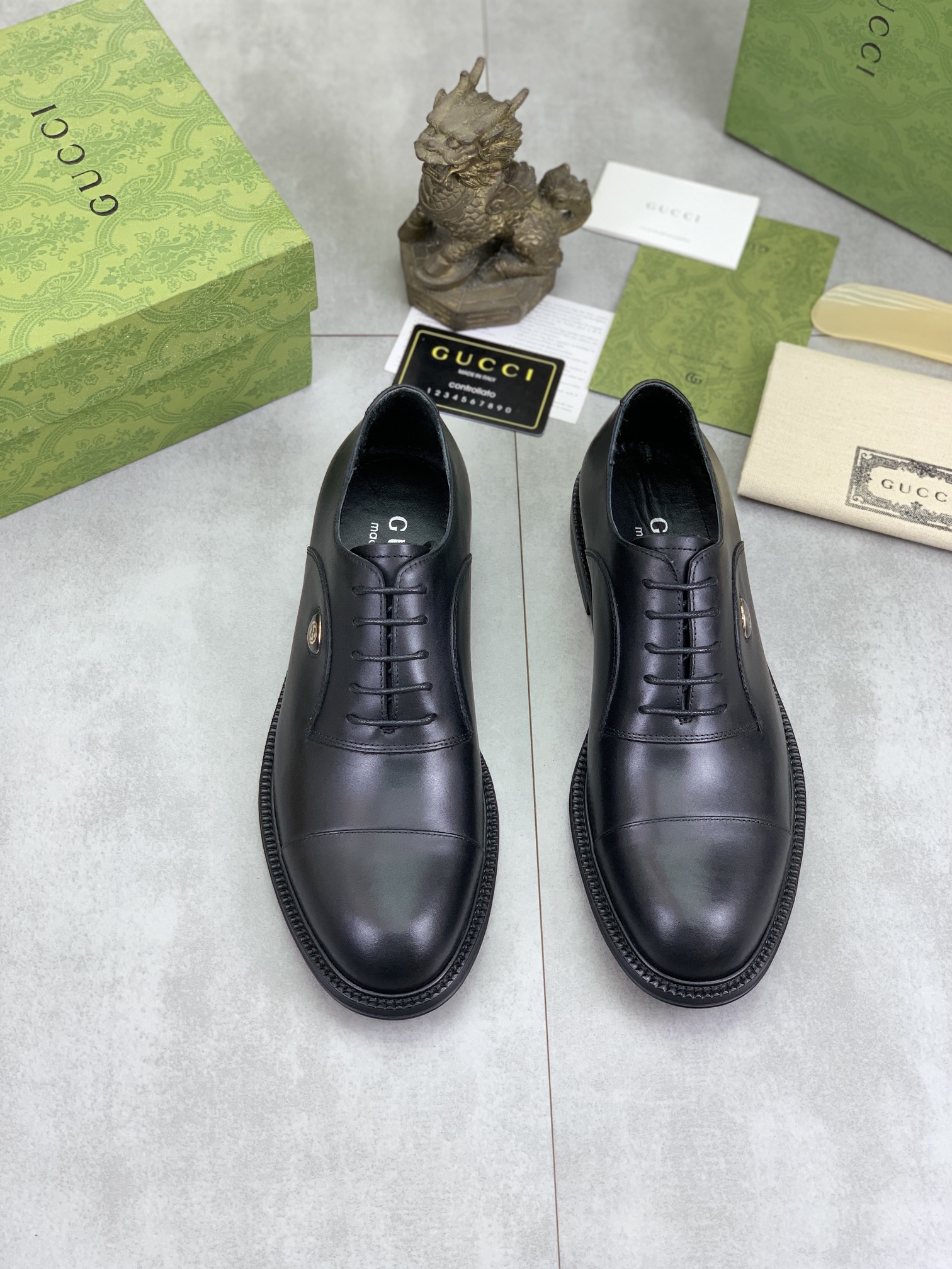 Gucci高仿男士黑色皮鞋霧面簡約款式百搭必備｜歐美奢侈品精品推薦