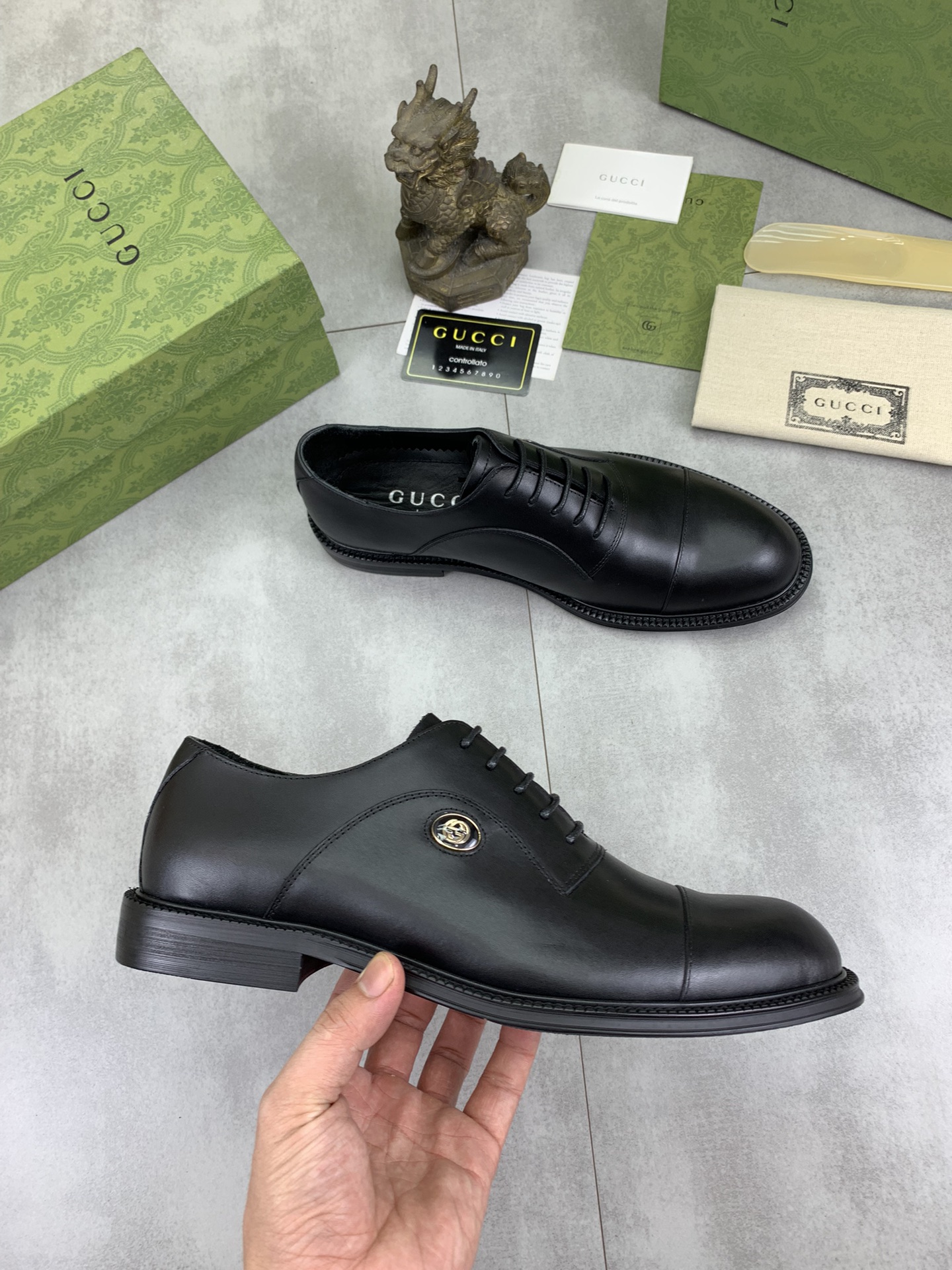 Gucci高仿男士黑色皮鞋霧面簡約款式百搭必備｜歐美奢侈品精品推薦