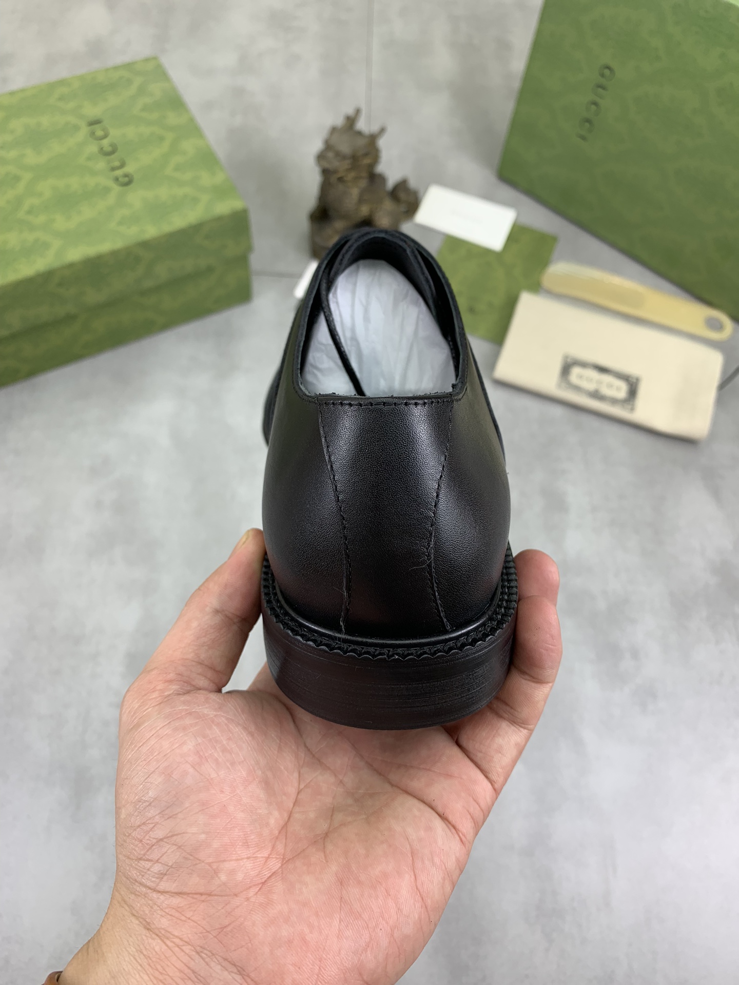Gucci高仿男士黑色皮鞋霧面簡約款式百搭必備｜歐美奢侈品精品推薦
