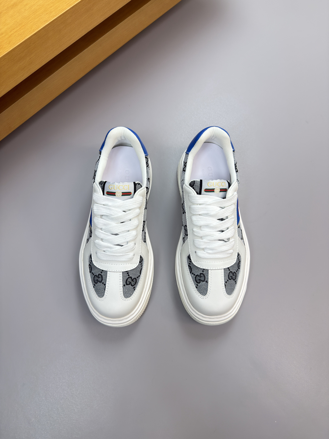 Gucci高仿白藍配色GG帆布運動鞋 街頭風格男女皆宜|超A仿原單精品圖片 14 Gucci高仿白藍配色GG帆布運動鞋 街頭風格男女皆宜|歐美奢侈品精品推薦