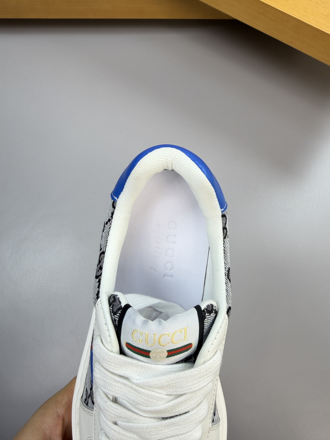 Gucci高仿白藍配色GG帆布運動鞋 街頭風格男女皆宜|超A仿原單精品圖片 9 Gucci高仿白藍配色GG帆布運動鞋 街頭風格男女皆宜|歐美奢侈品精品推薦
