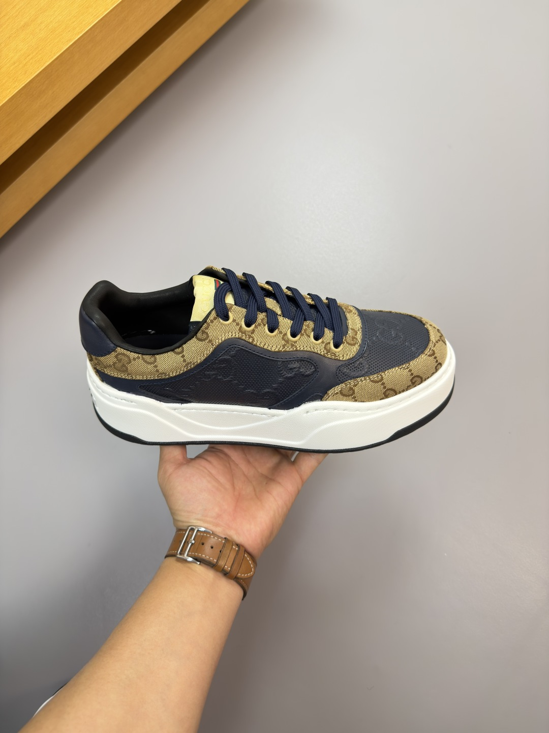 Gucci高仿黑藍拼皮GG老花男鞋 街頭復古結合品牌元素|超A仿原單精品圖片 12 Gucci高仿黑藍拼皮GG老花男鞋 街頭復古結合品牌元素|歐美奢侈品精品推薦