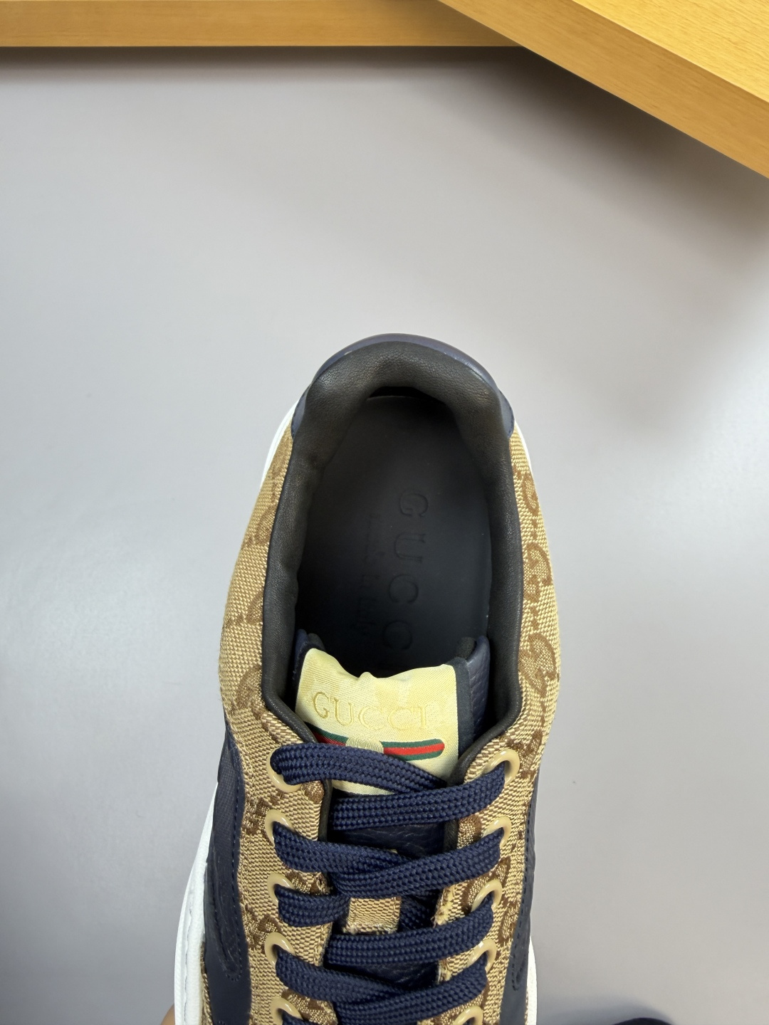Gucci高仿黑藍拼皮GG老花男鞋 街頭復古結合品牌元素|超A仿原單精品圖片 9 Gucci高仿黑藍拼皮GG老花男鞋 街頭復古結合品牌元素|歐美奢侈品精品推薦