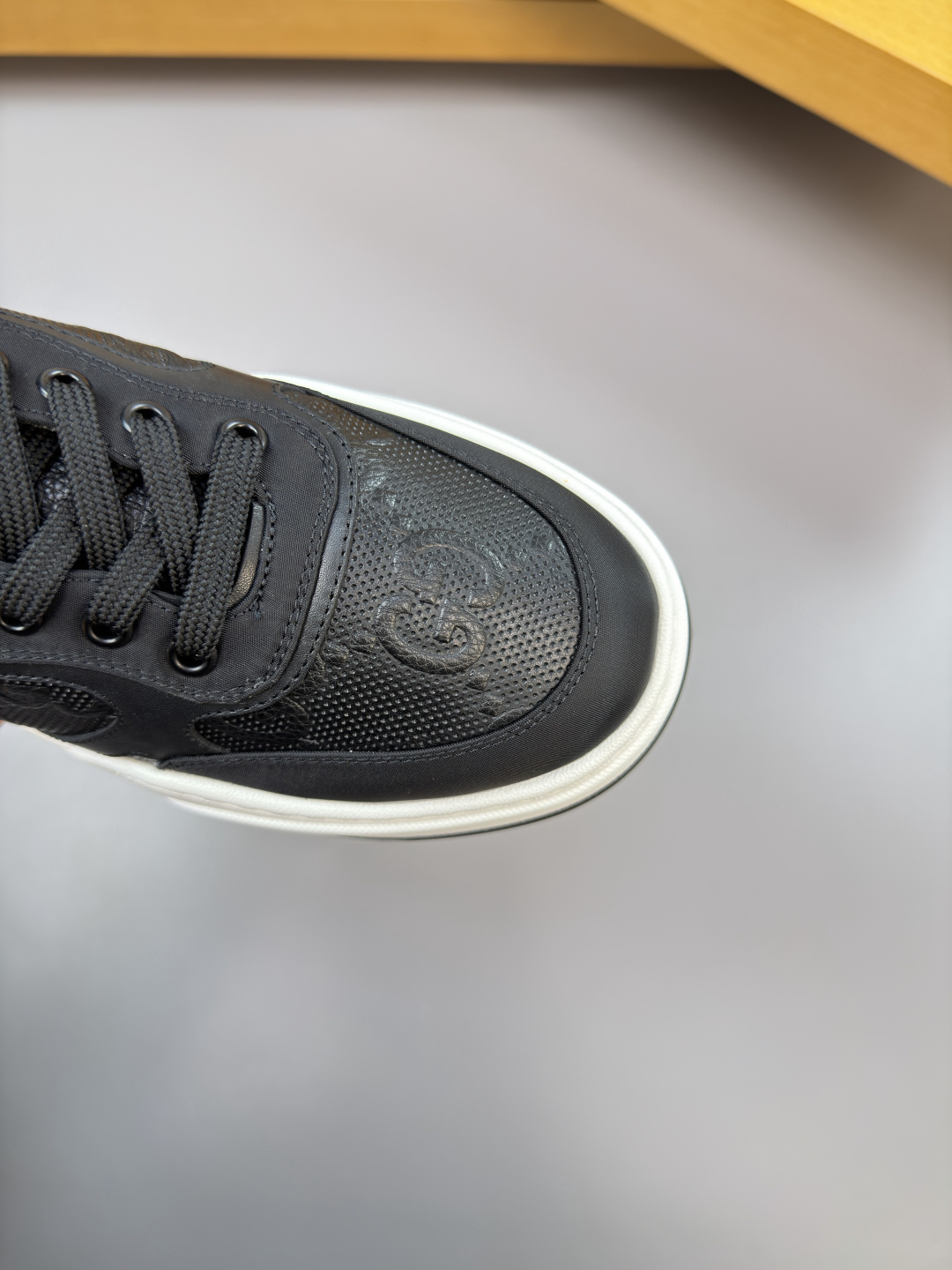 Gucci 高仿運動鞋男 黑色厚底款 低調精品日常款|超A仿原單精品圖片 10 Gucci 高仿運動鞋男 黑色厚底款 低調精品日常款|歐美奢侈品精品推薦