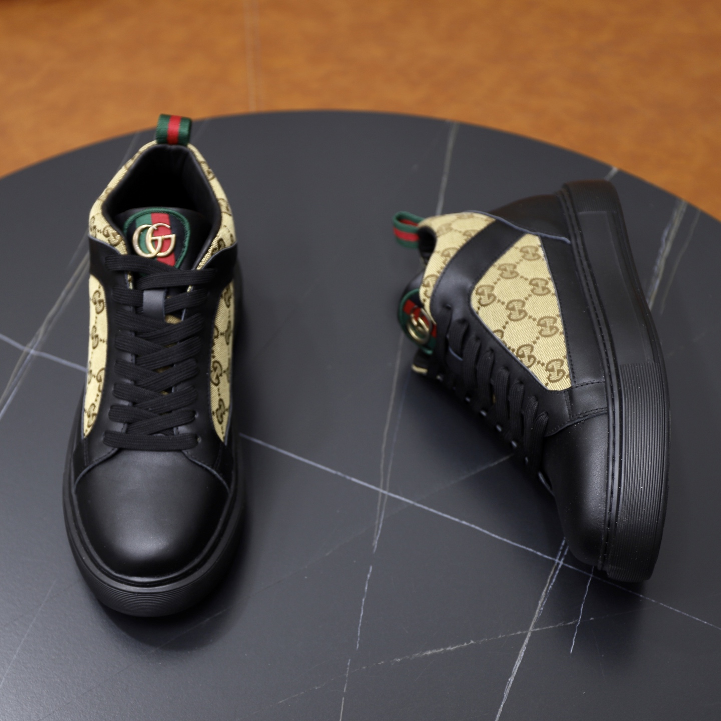 Gucci 高仿男士高筒鞋 GG老花拼黑皮 米黃潮流復刻款|超A仿原單精品圖片 9 Gucci 高仿男士高筒鞋 GG老花拼黑皮 米黃潮流復刻款|歐美奢侈品精品推薦